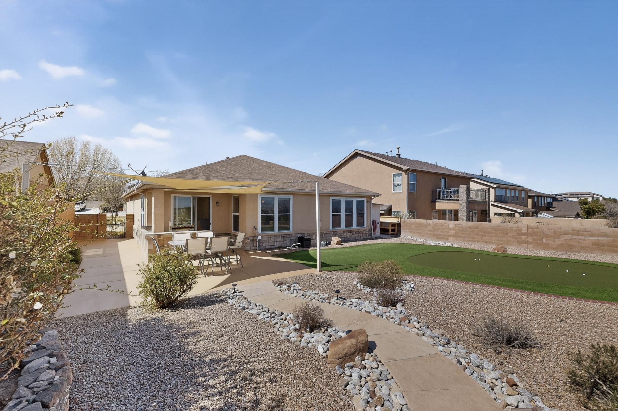 10200 Avenida Vista Sol NW