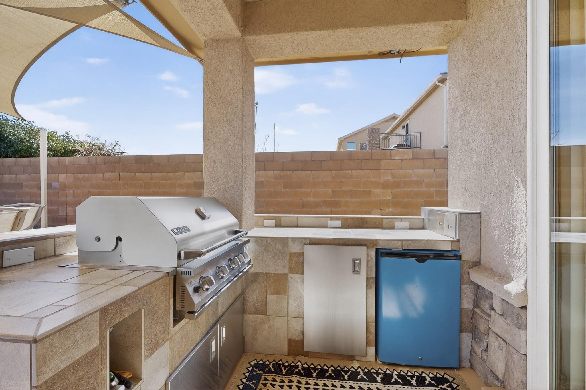 10200 Avenida Vista Sol NW