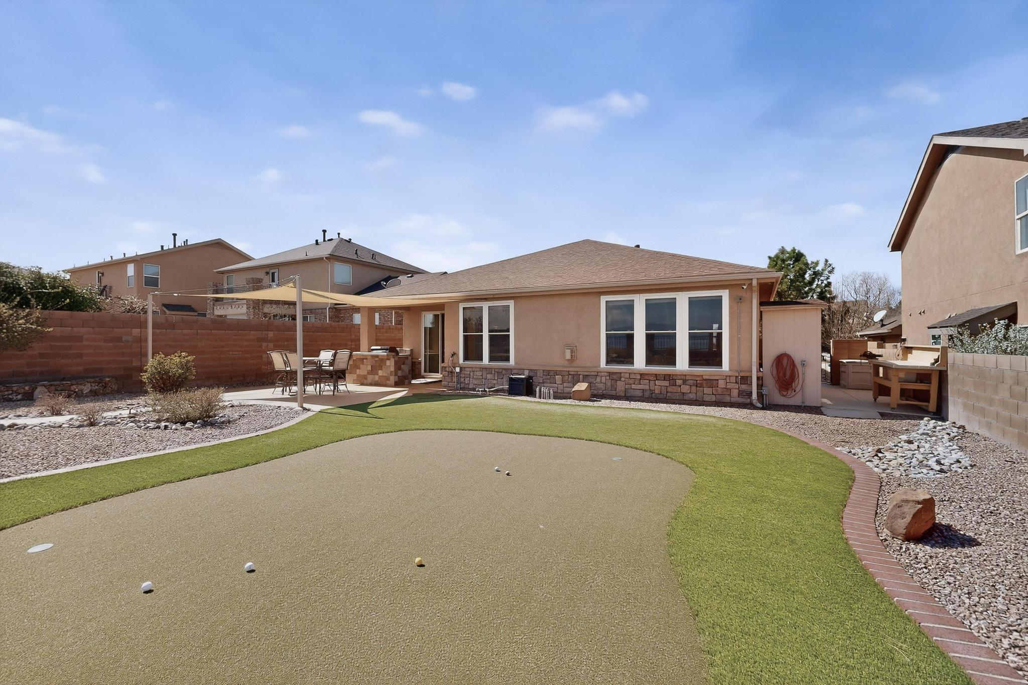10200 Avenida Vista Sol NW