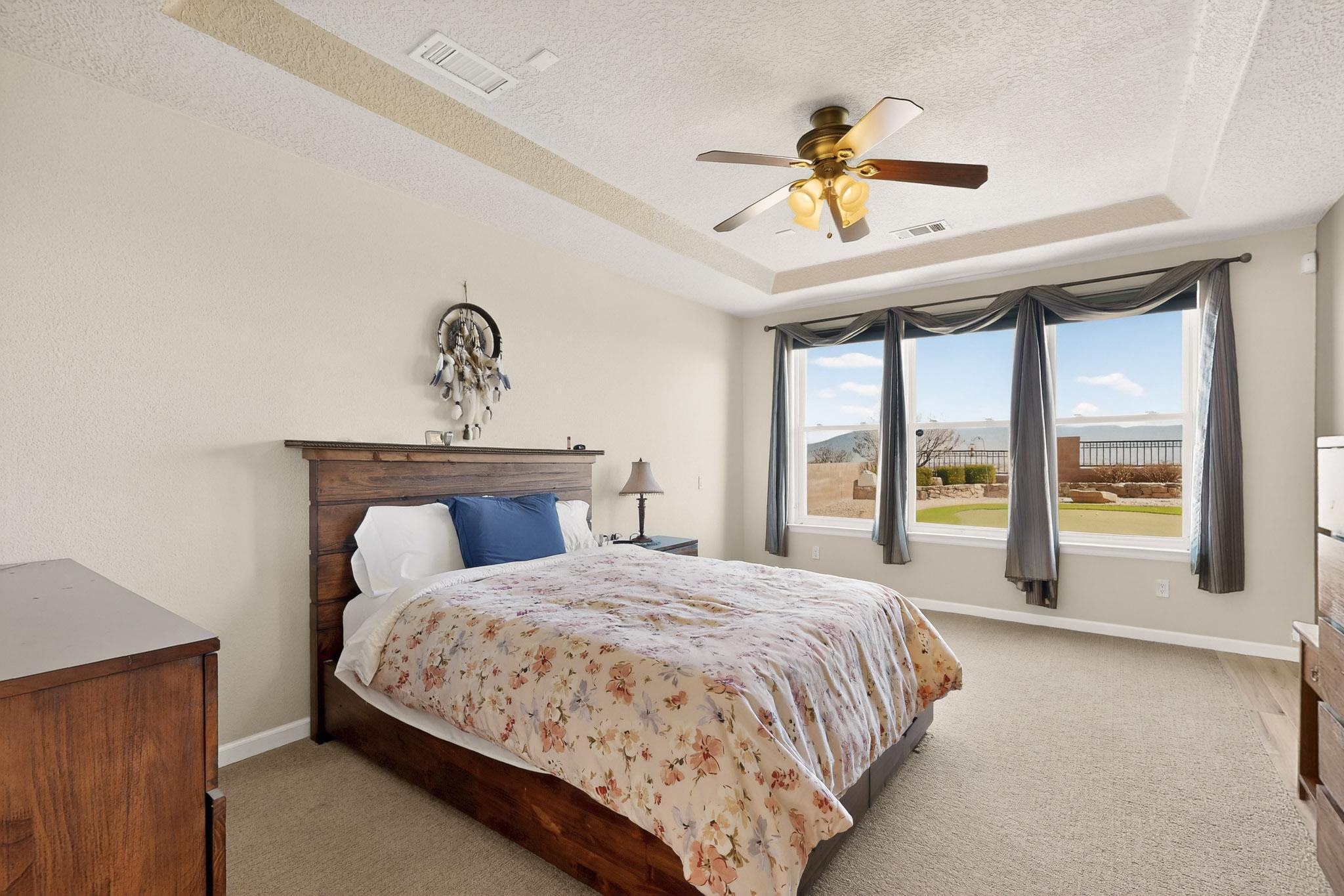 10200 Avenida Vista Sol NW