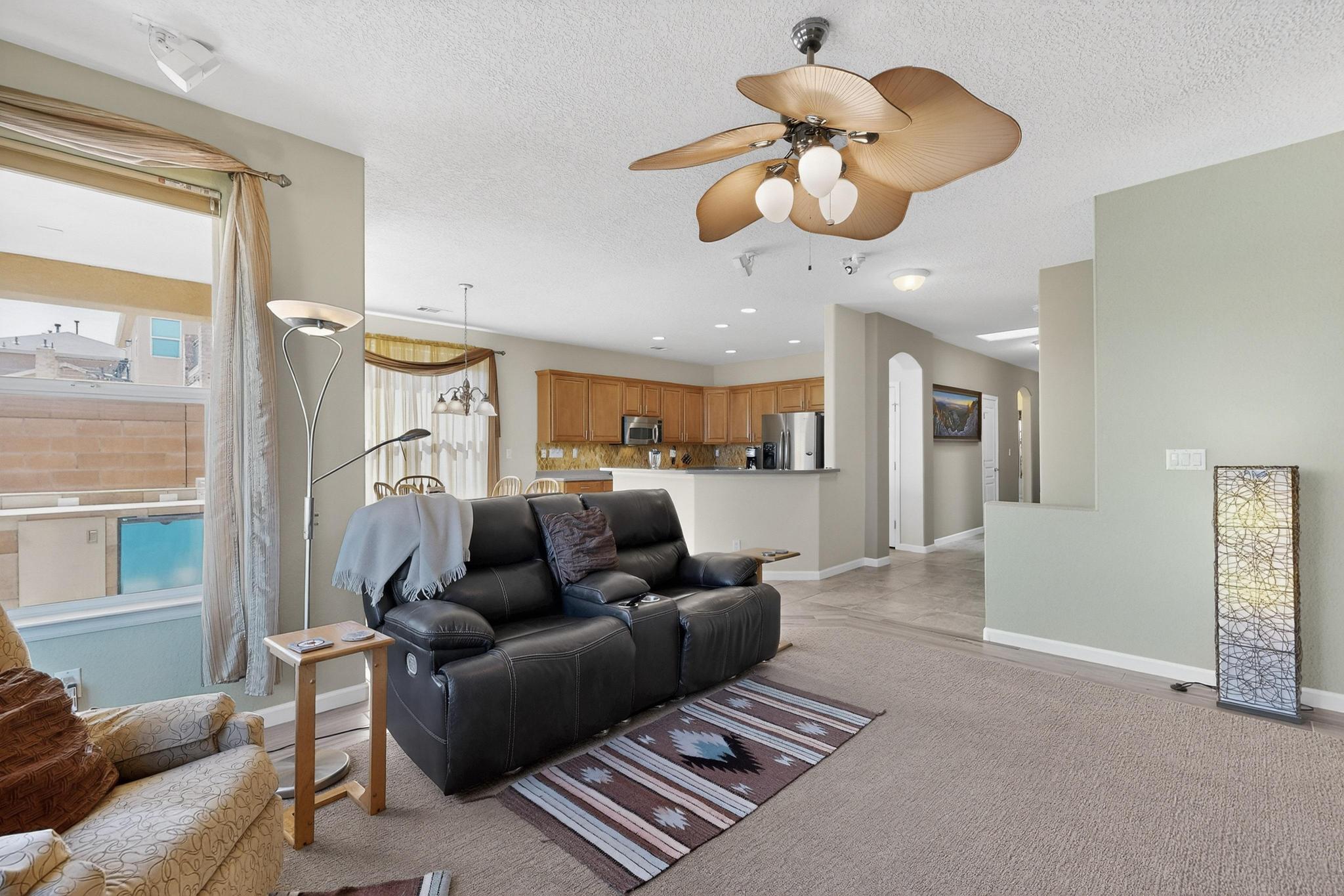 10200 Avenida Vista Sol NW