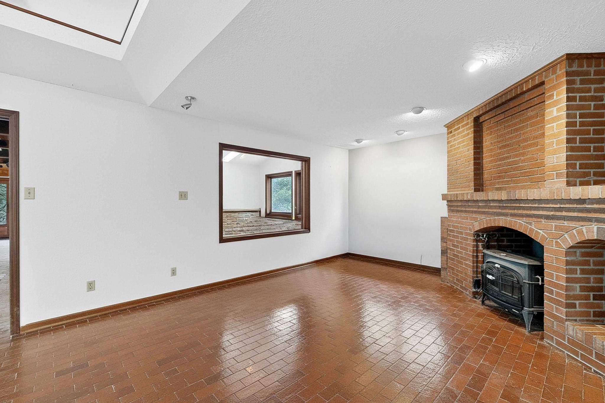 160 Andrews Lane