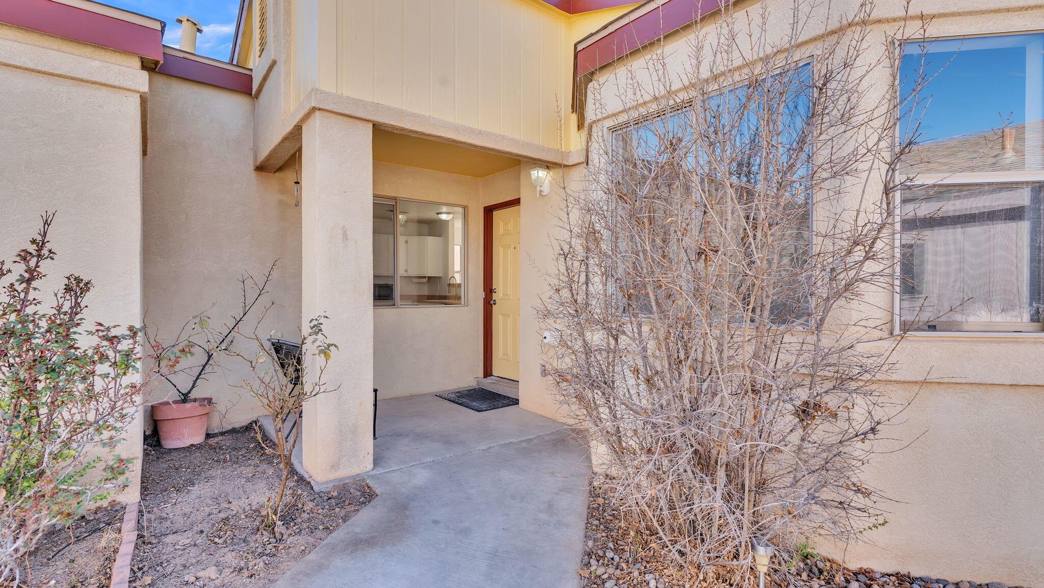 1605 Patti Place NE
