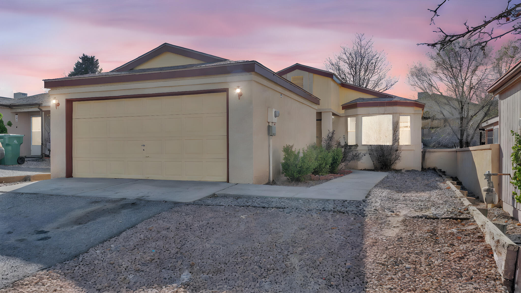 1605 Patti Place NE