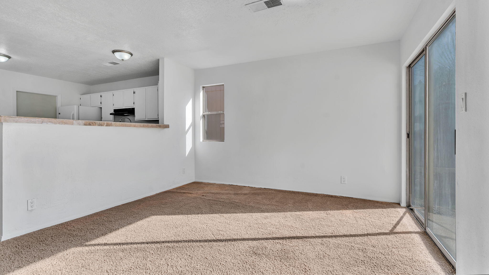 1605 Patti Place NE