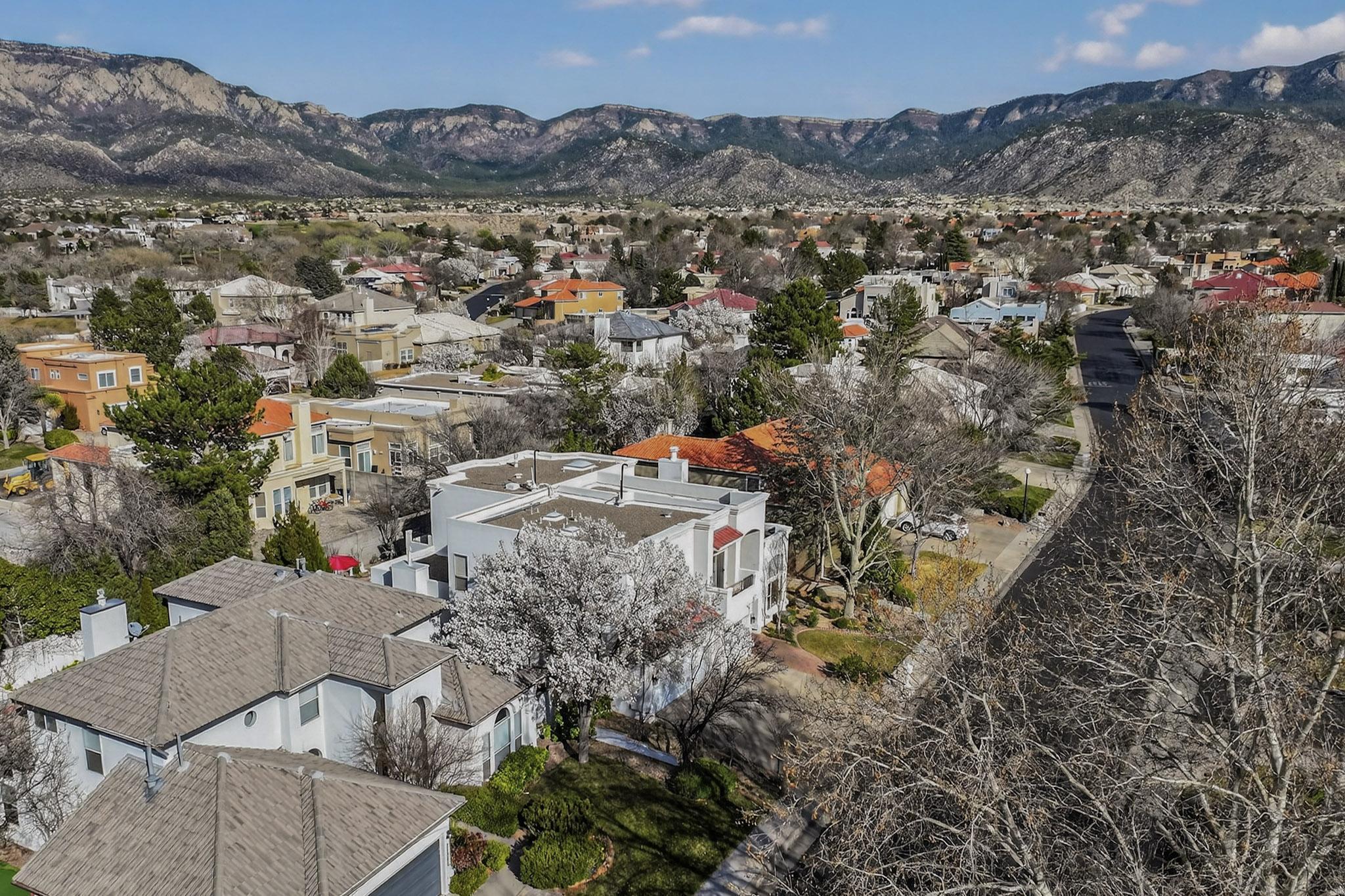 11209 Desert Classic Lane NE