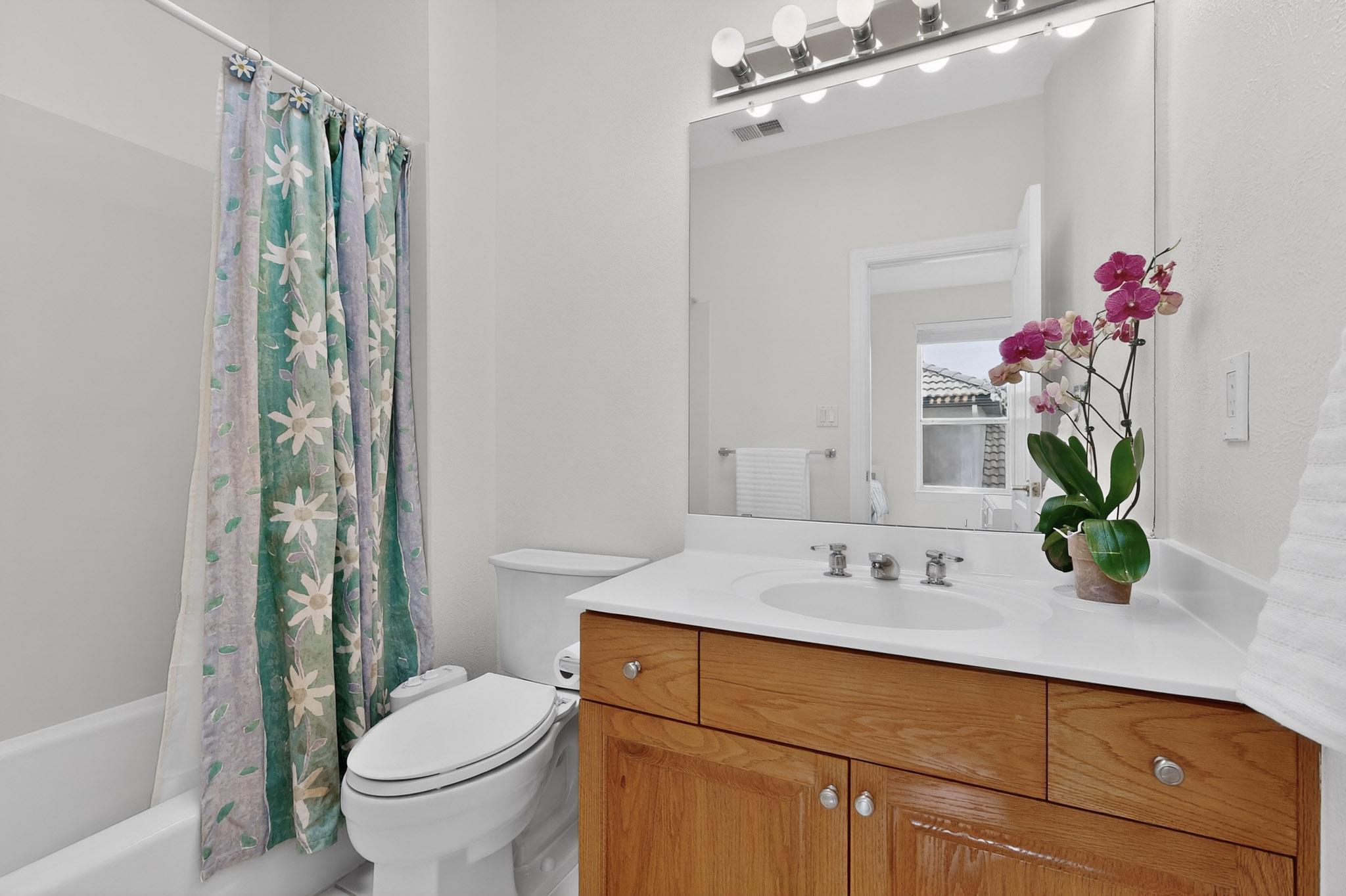 11209 Desert Classic Lane NE