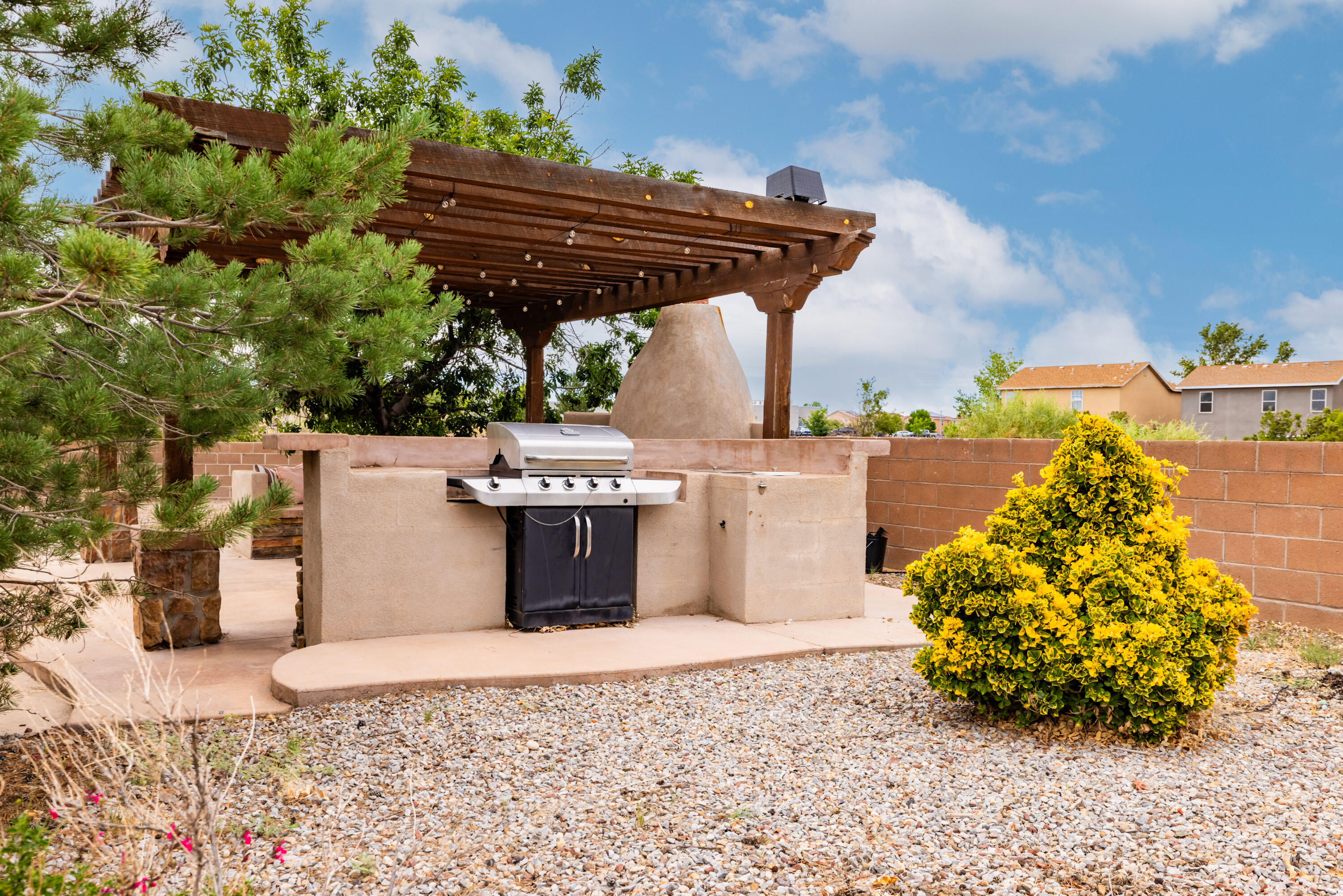 10440 Calle Hermosa Court NW