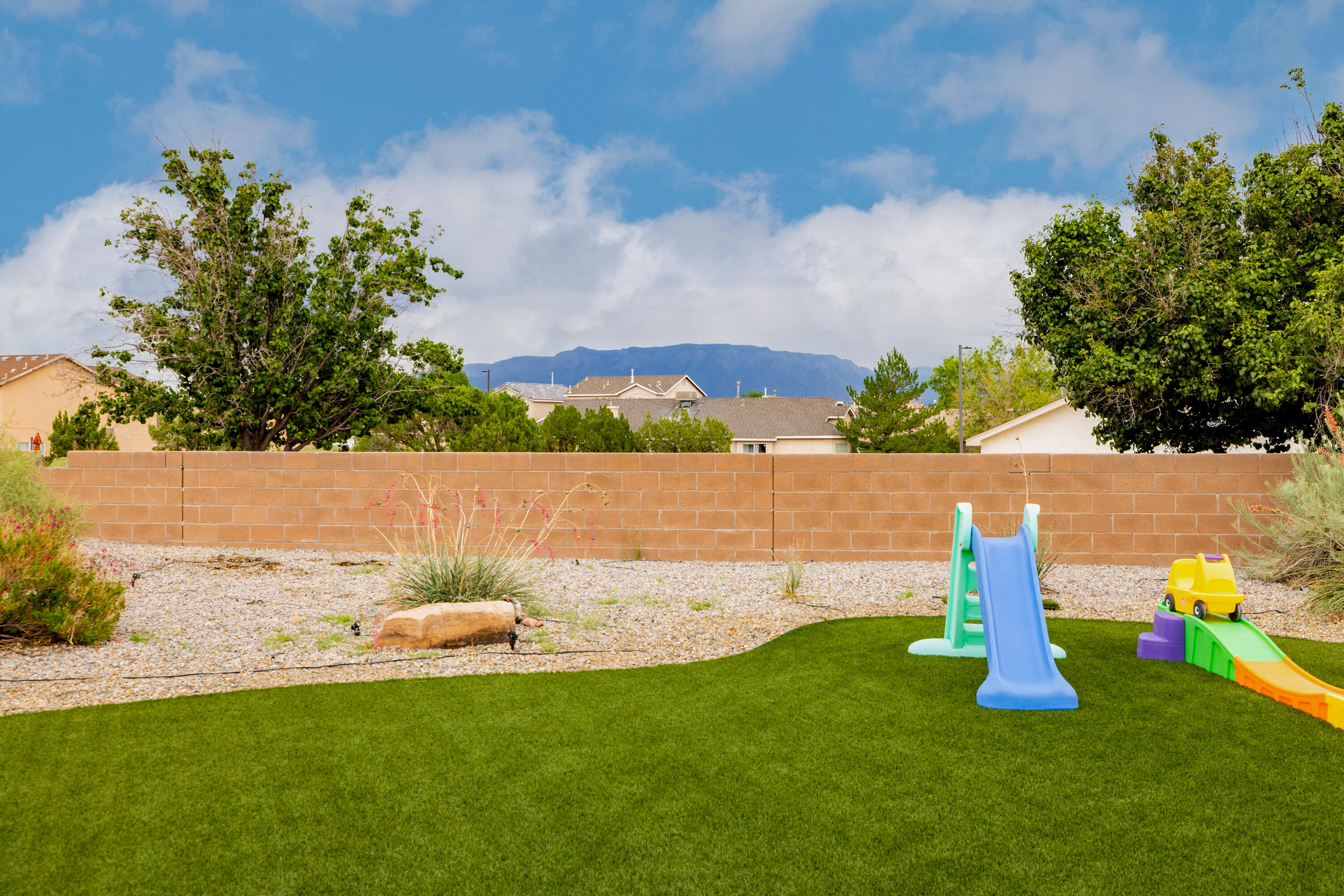 10440 Calle Hermosa Court NW