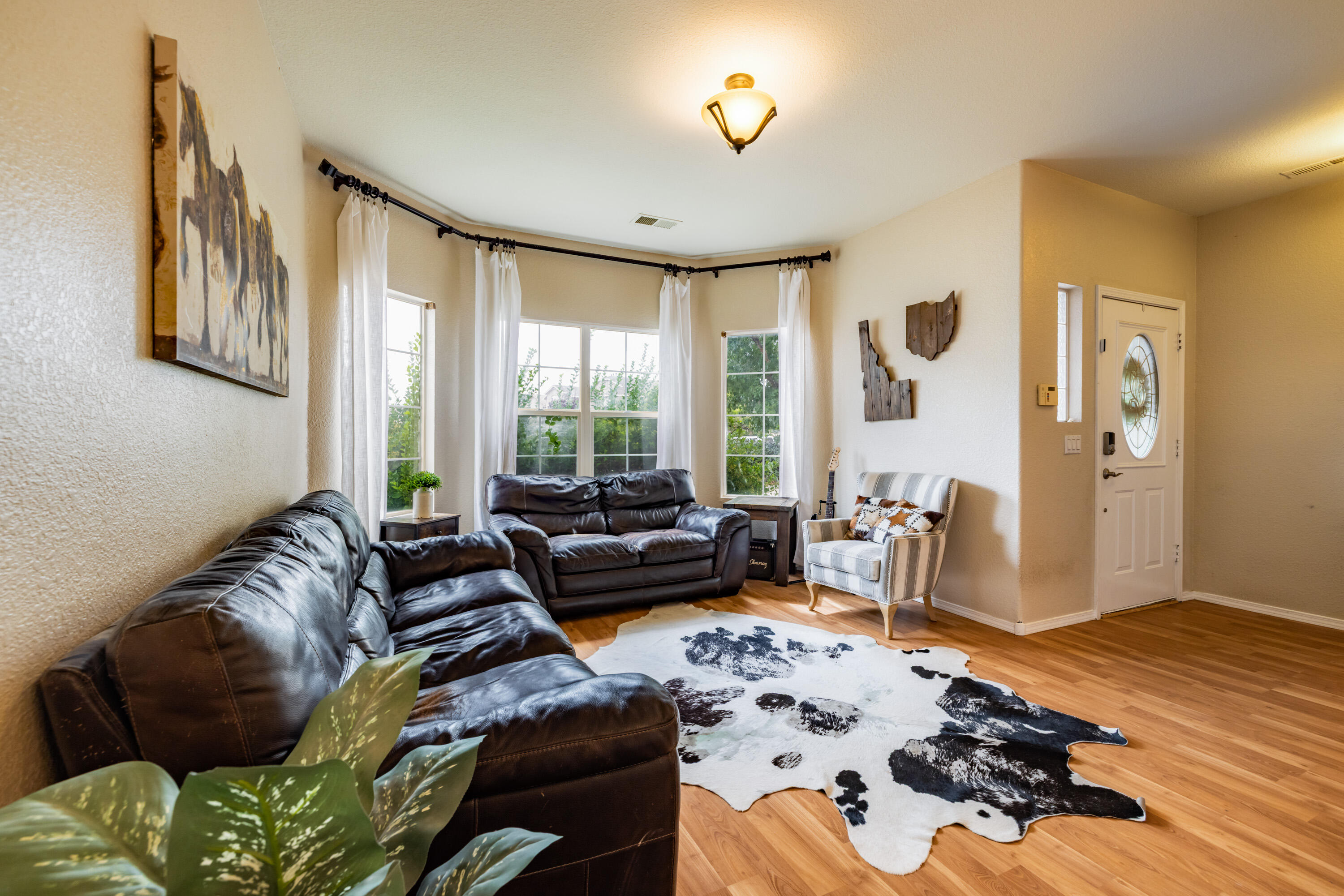 10440 Calle Hermosa Court NW