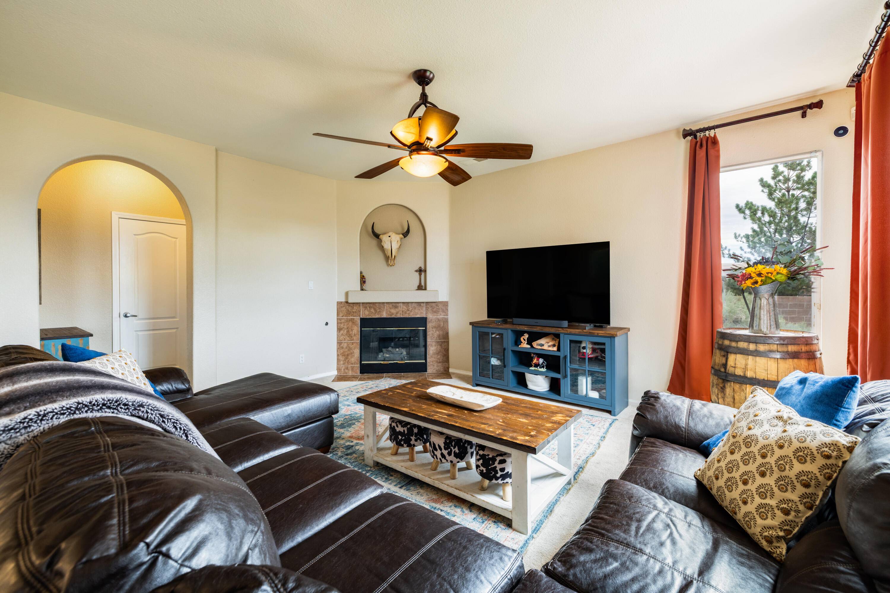 10440 Calle Hermosa Court NW