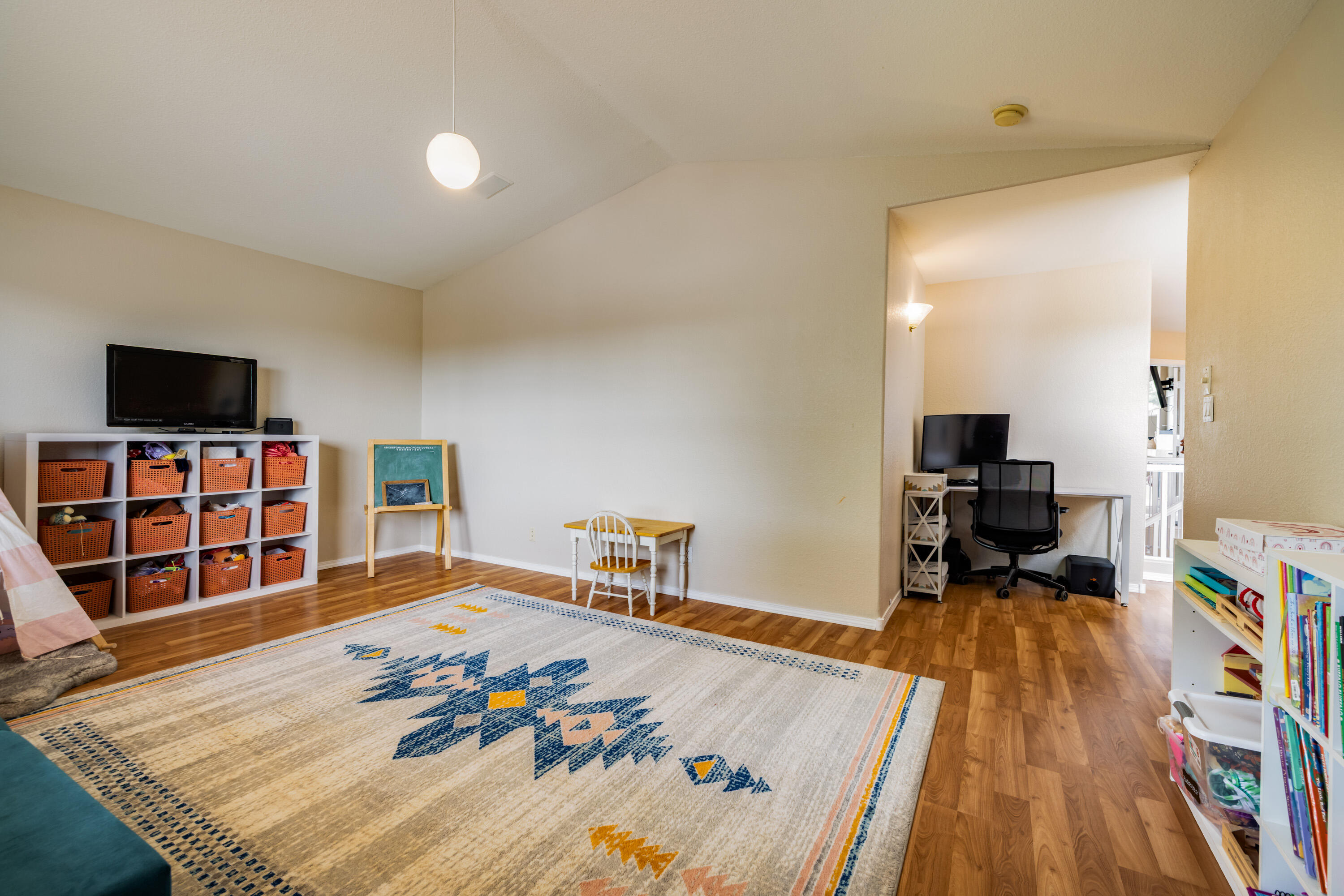 10440 Calle Hermosa Court NW