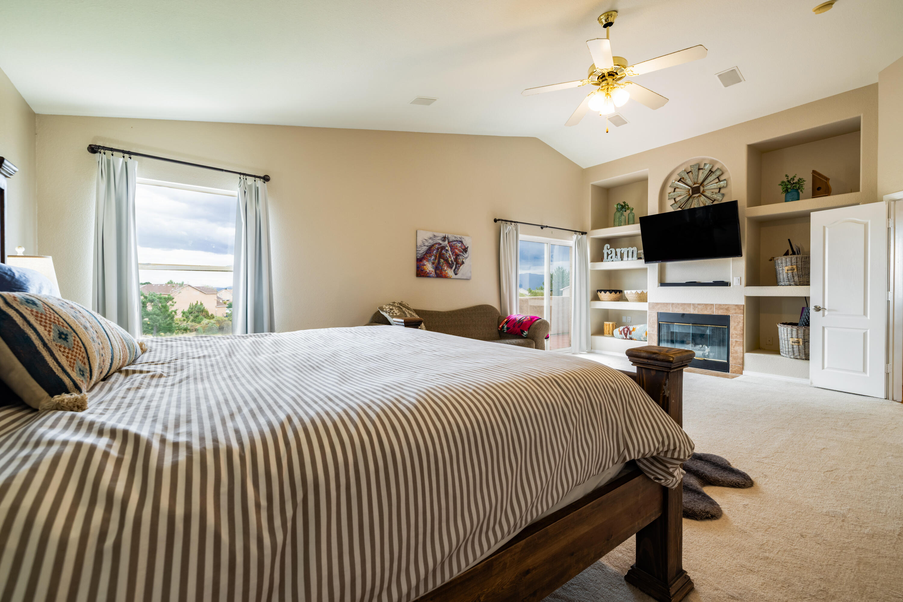 10440 Calle Hermosa Court NW