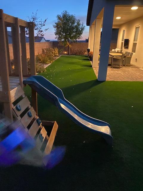 8848 Mancos Street NW