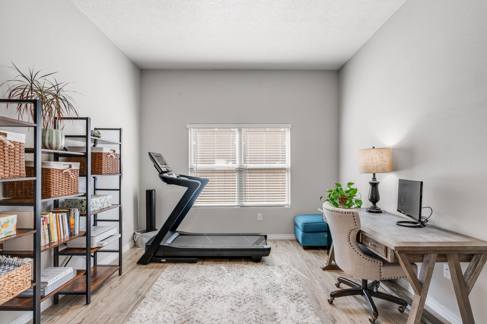 8848 Mancos Street NW