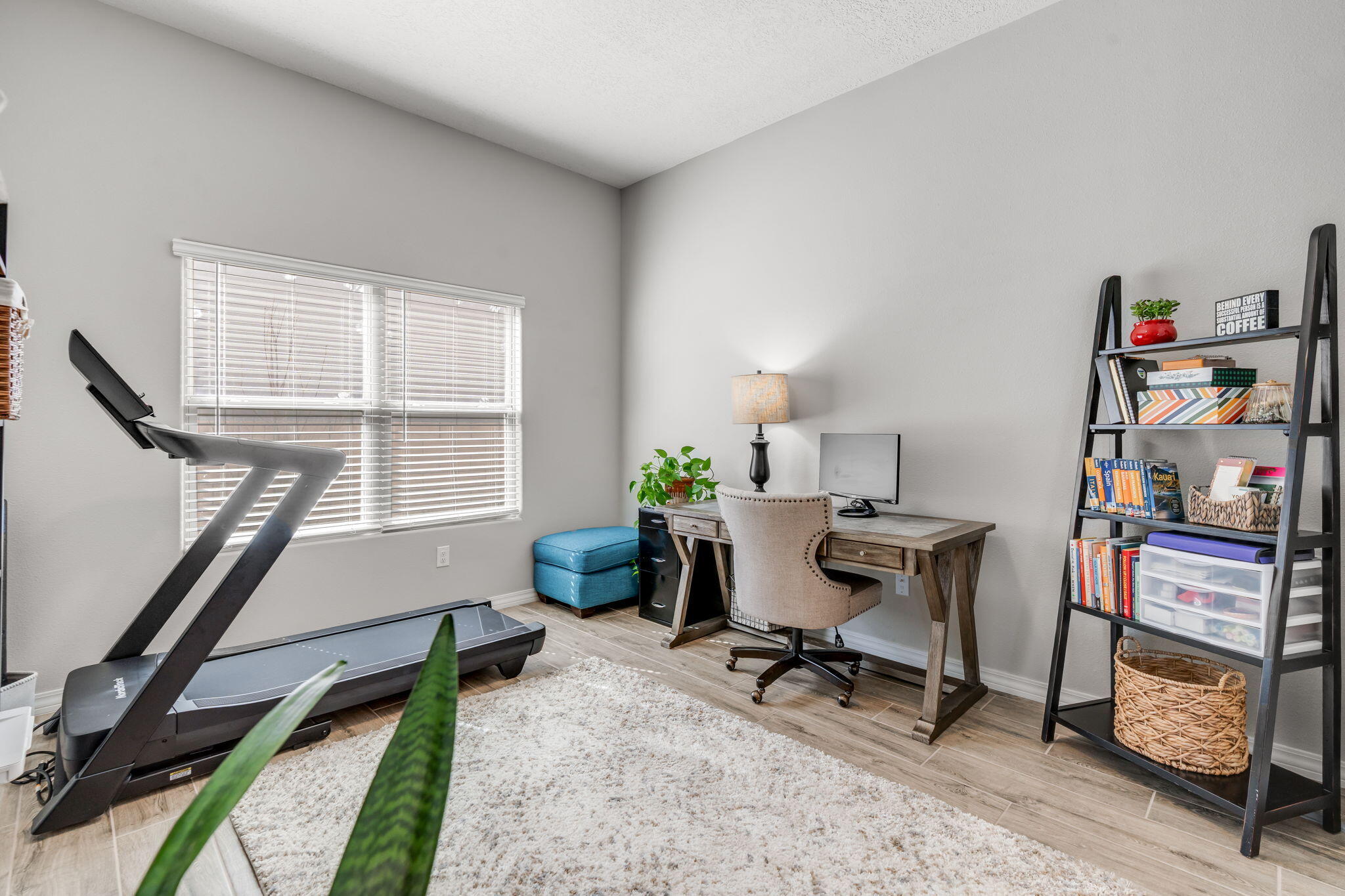 8848 Mancos Street NW