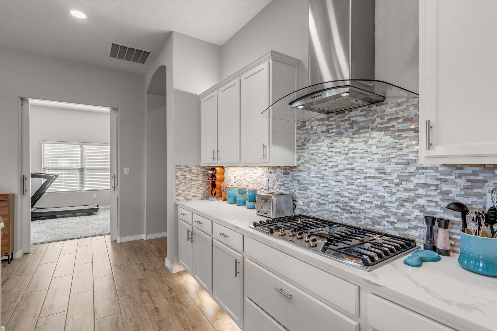 8848 Mancos Street NW