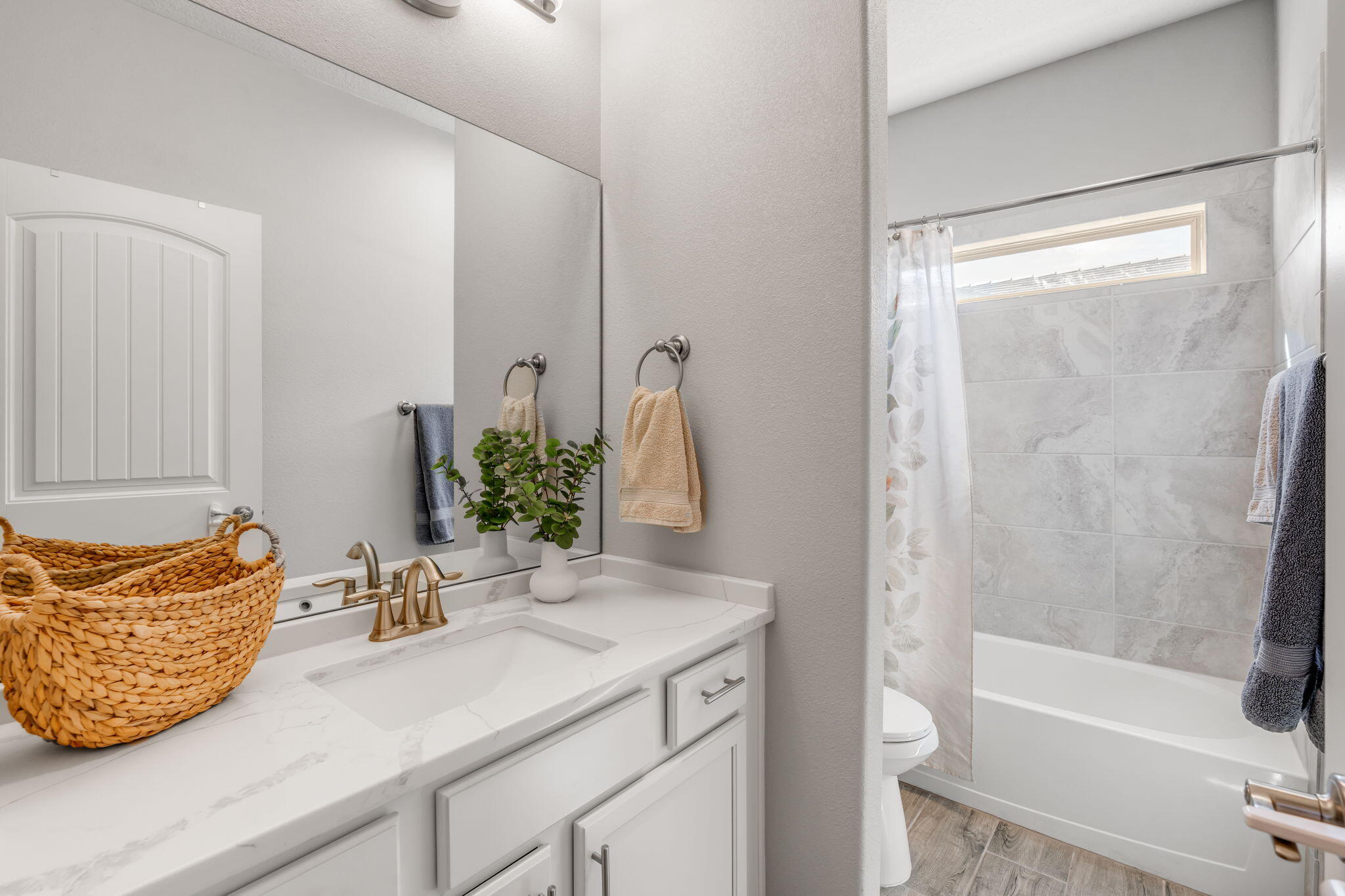 8848 Mancos Street NW