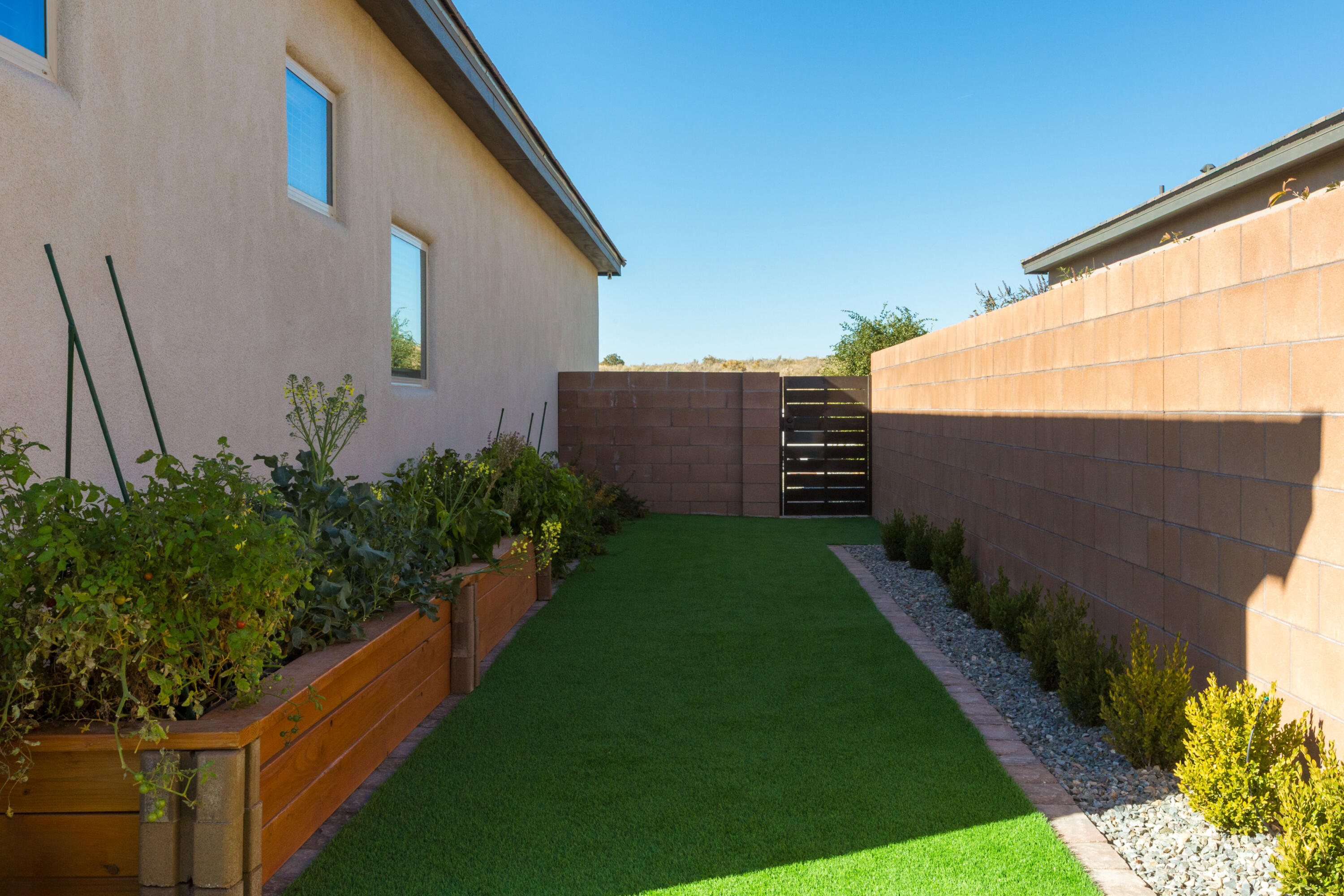 8848 Mancos Street NW