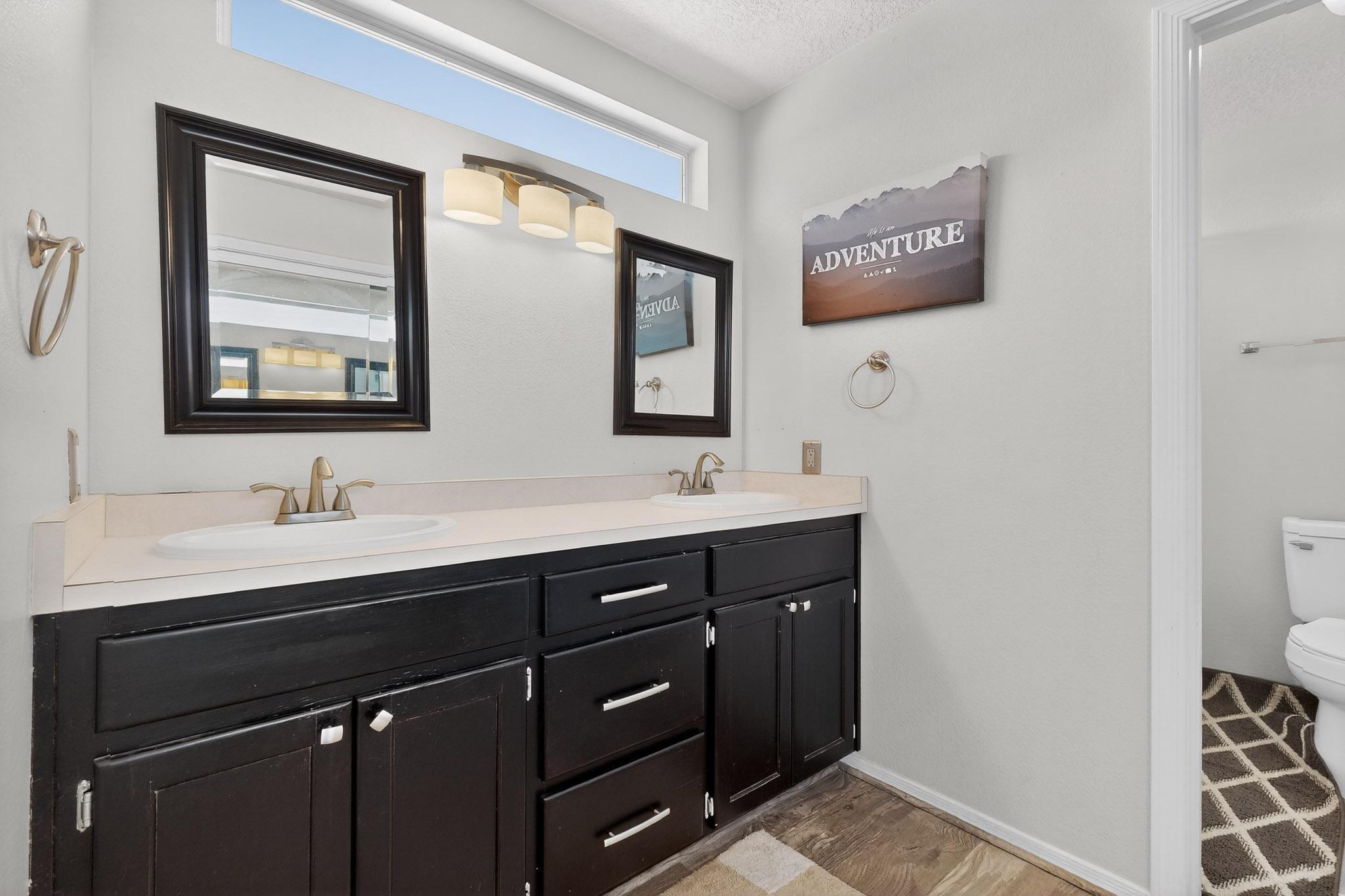 7201 Natalie Janae Lane NE