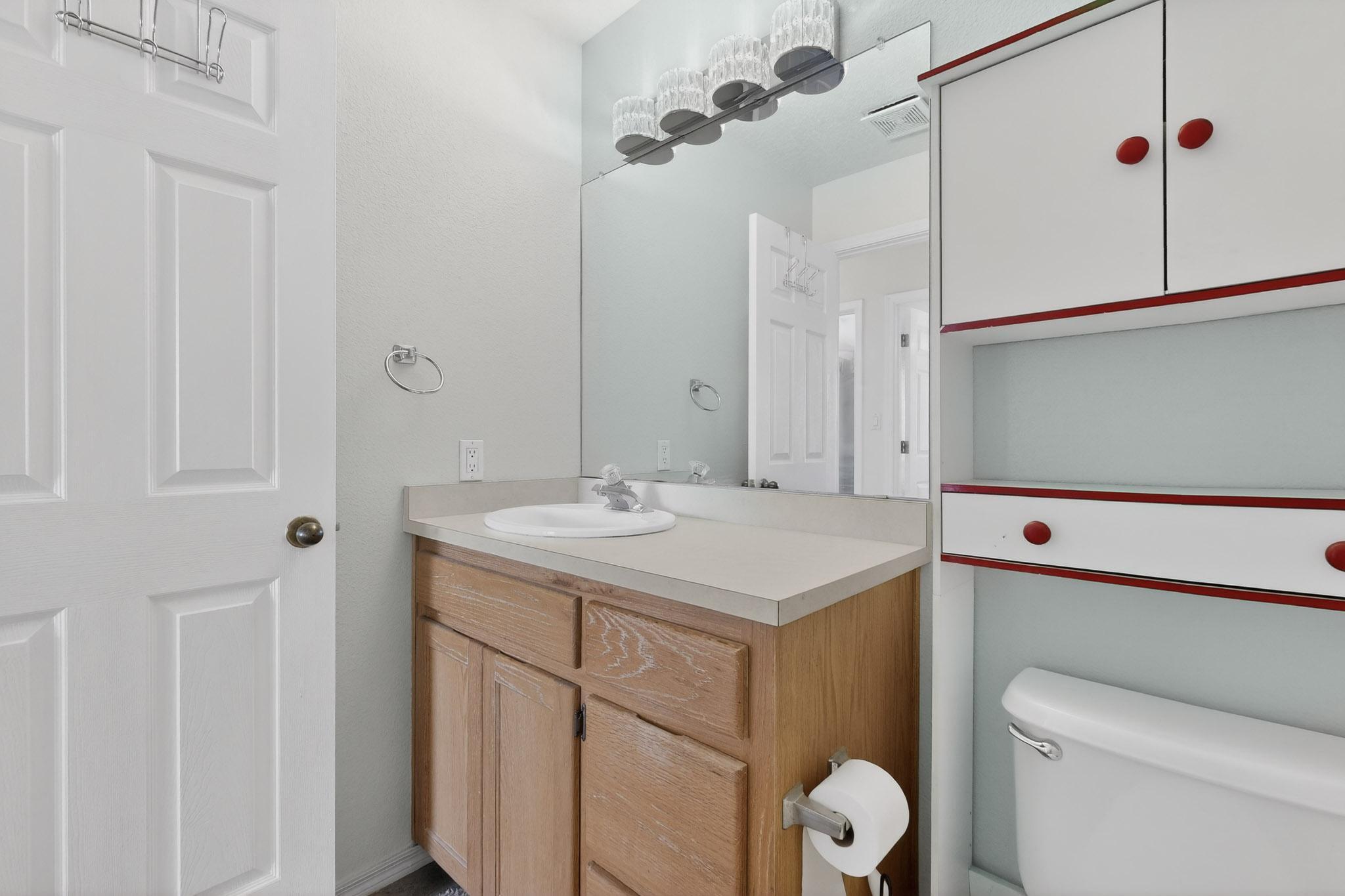 7201 Natalie Janae Lane NE