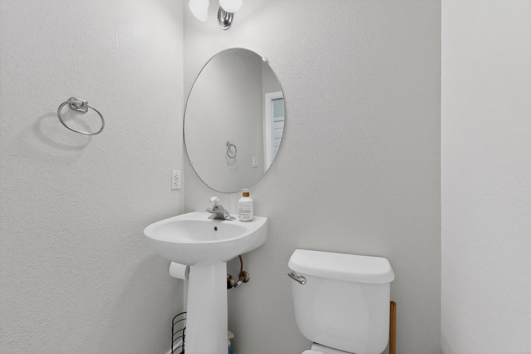 7201 Natalie Janae Lane NE