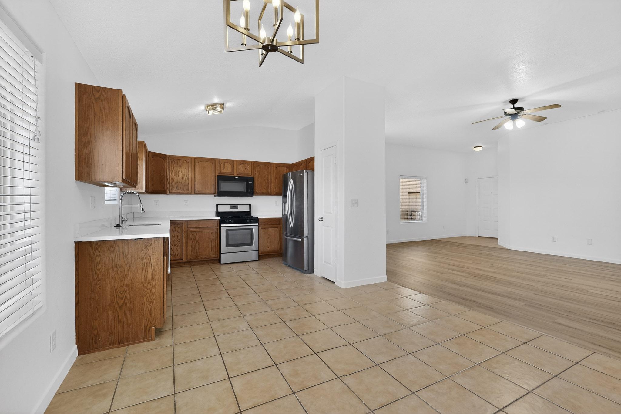 1316 Reynosa Loop SE