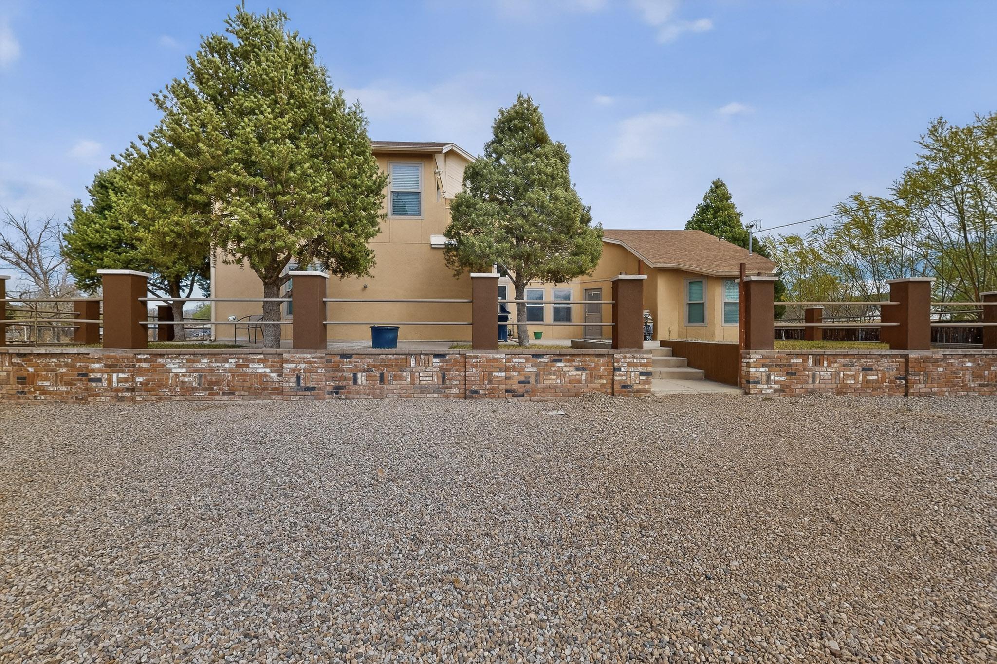 7129 Isleta Boulevard SW