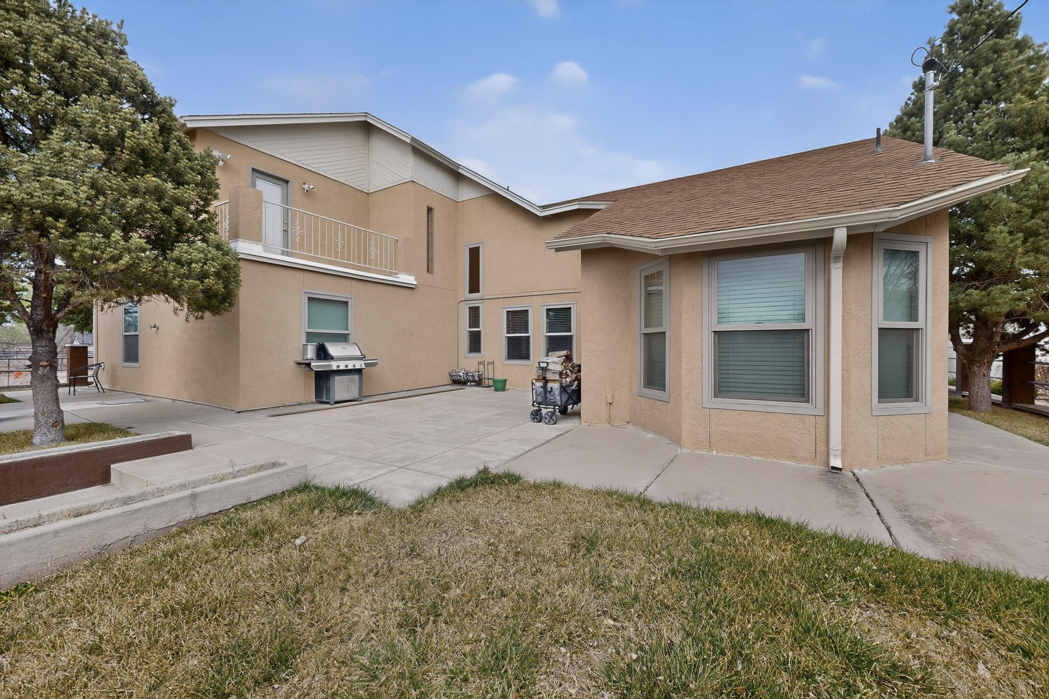 7129 Isleta Boulevard SW
