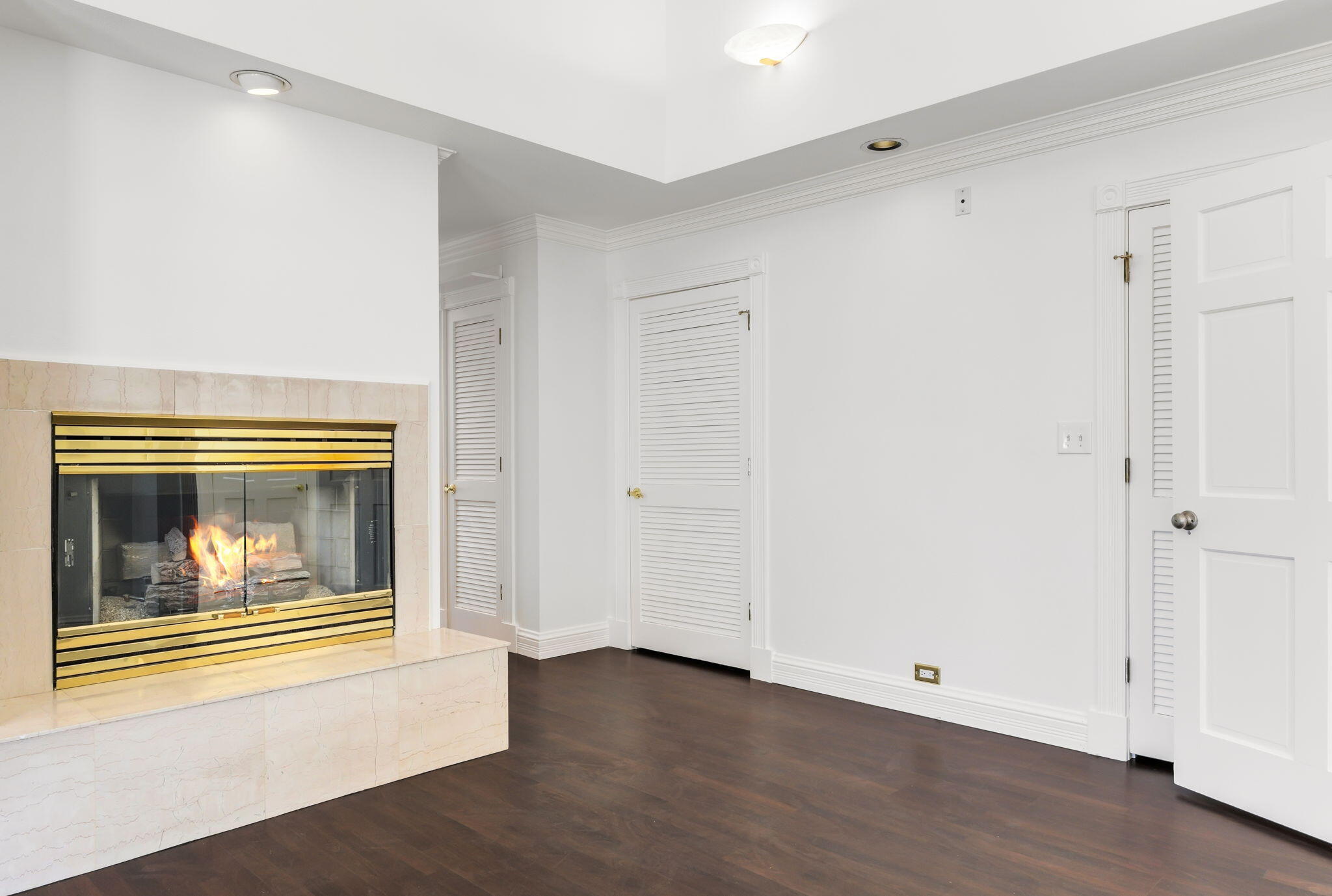 4411 Constitution Avenue NE