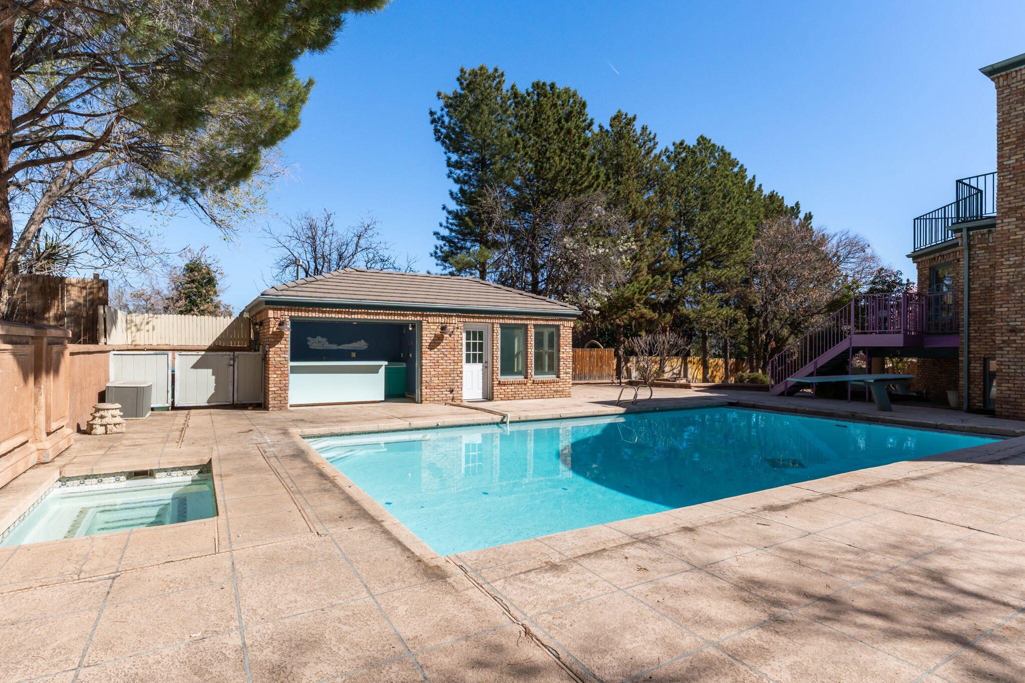 4411 Constitution Avenue NE