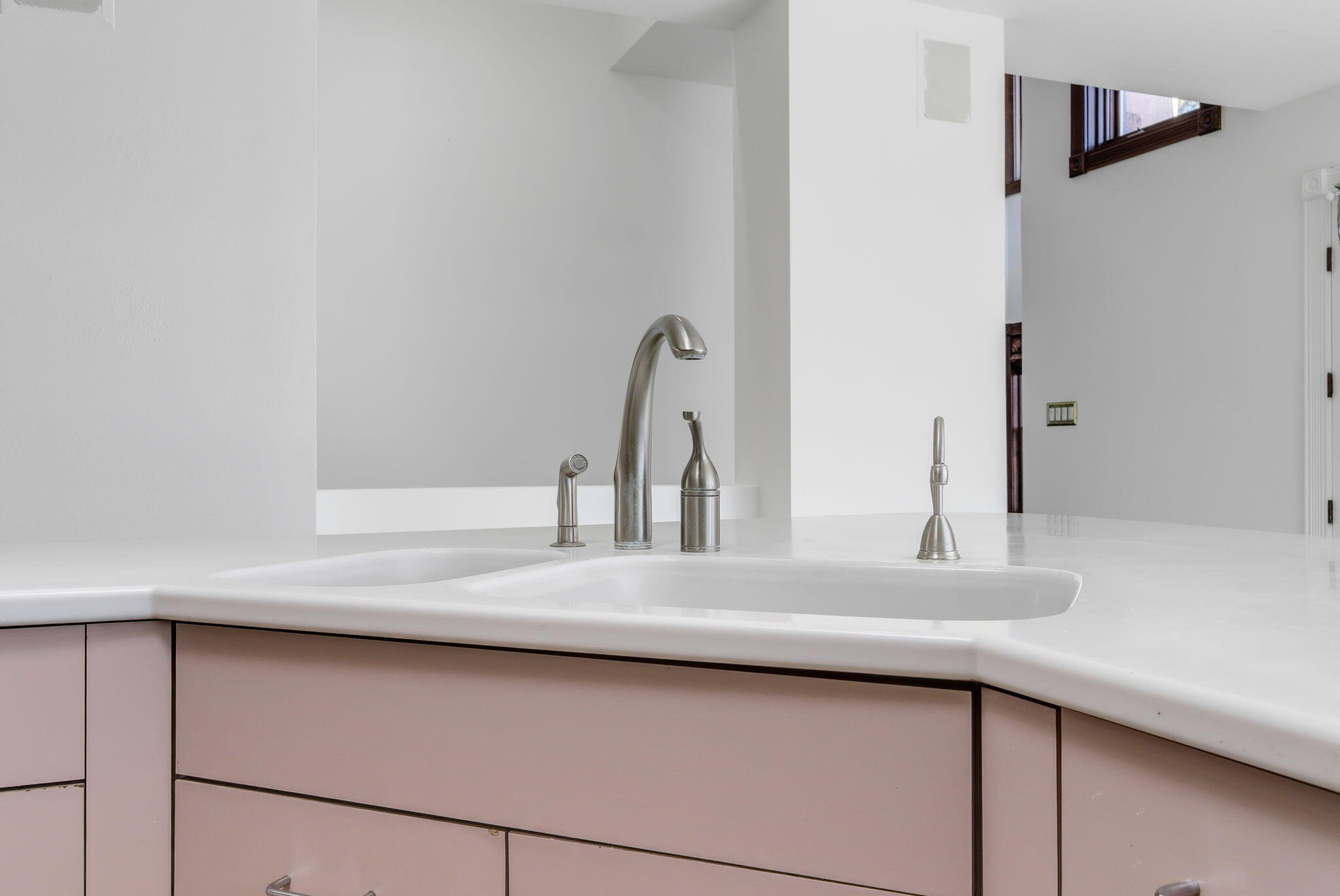 4411 Constitution Avenue NE