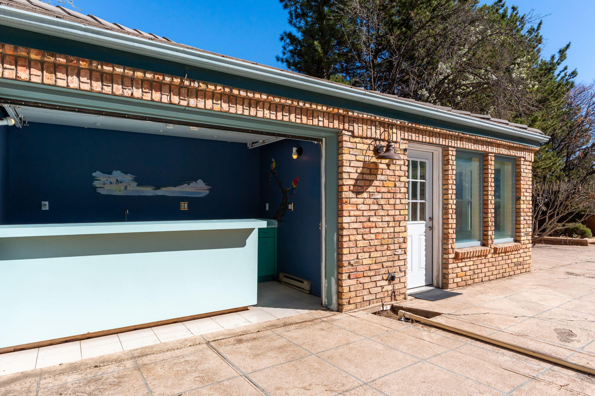 4411 Constitution Avenue NE