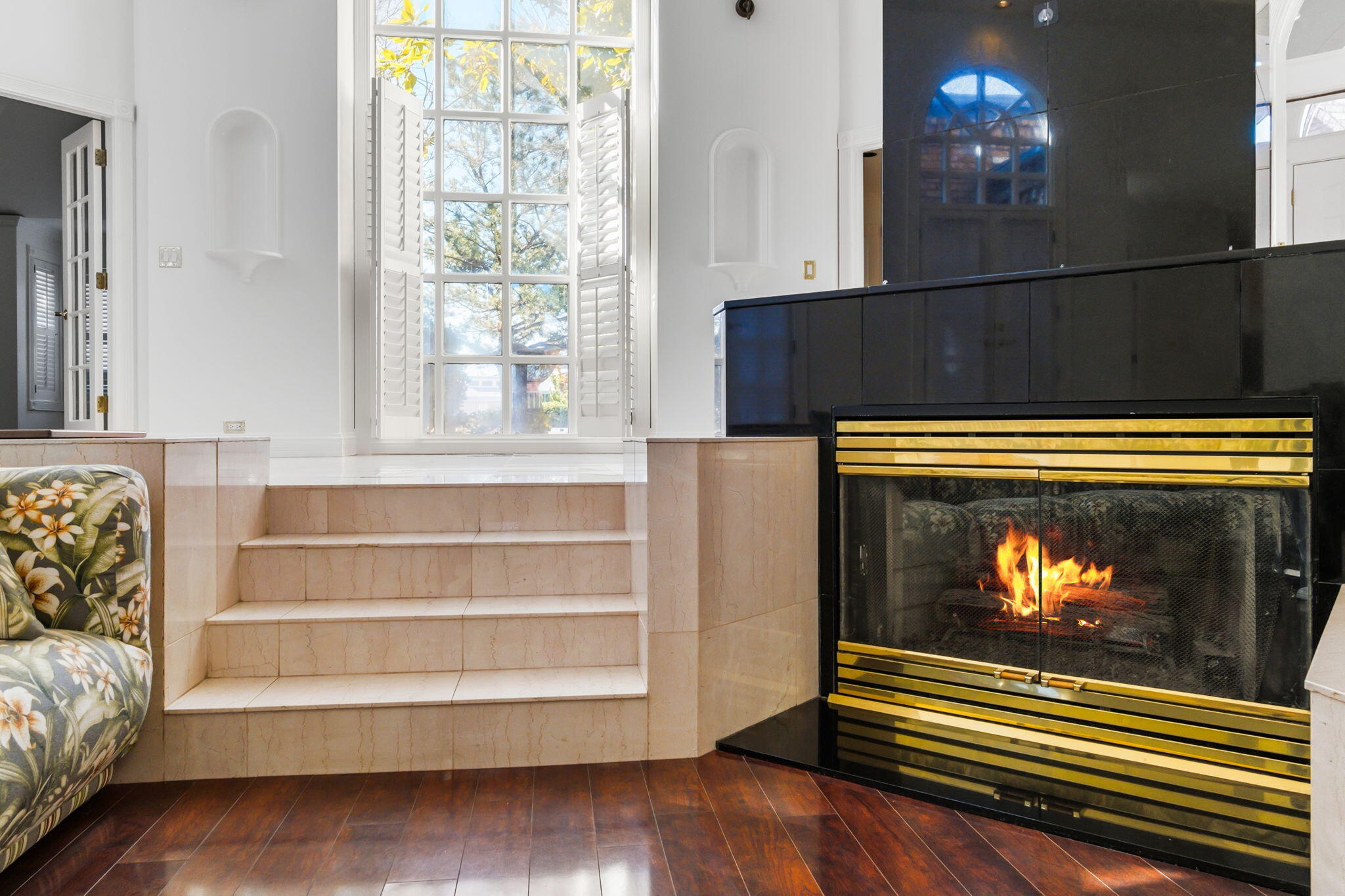 4411 Constitution Avenue NE