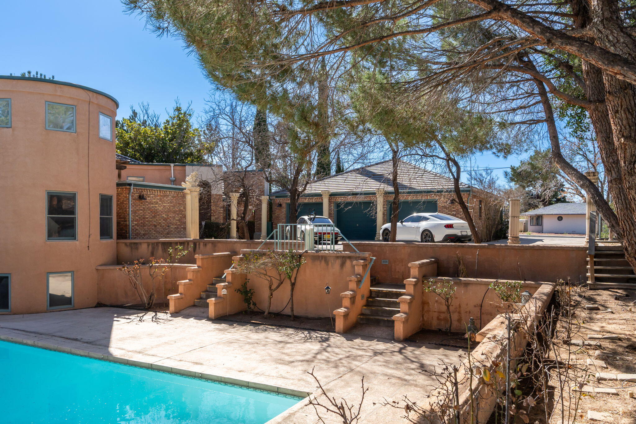 4411 Constitution Avenue NE