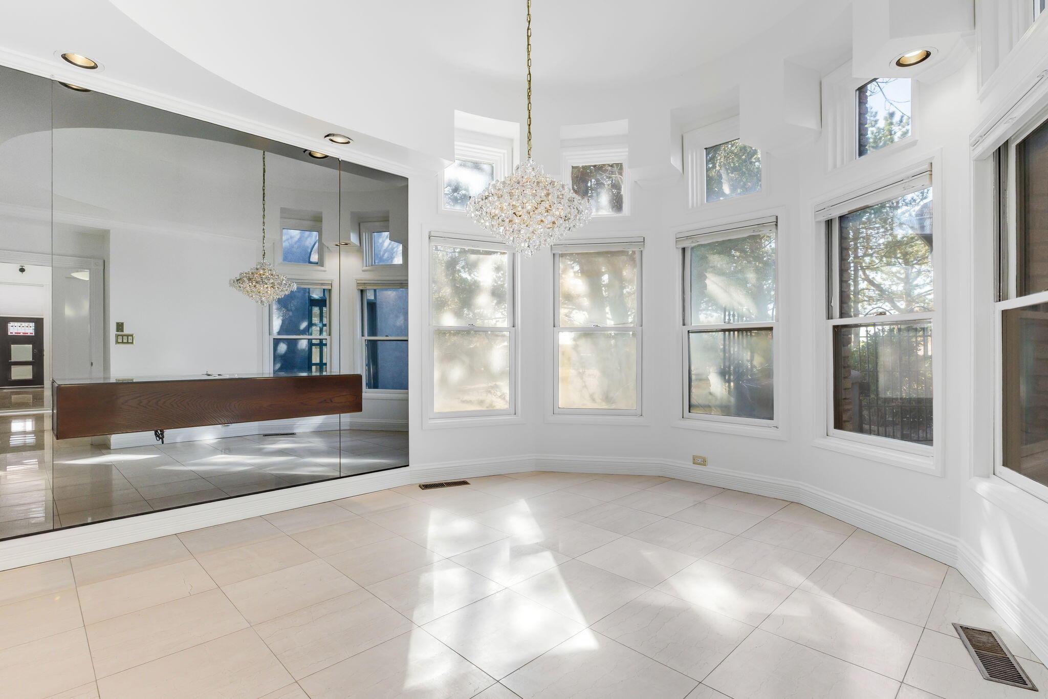 4411 Constitution Avenue NE