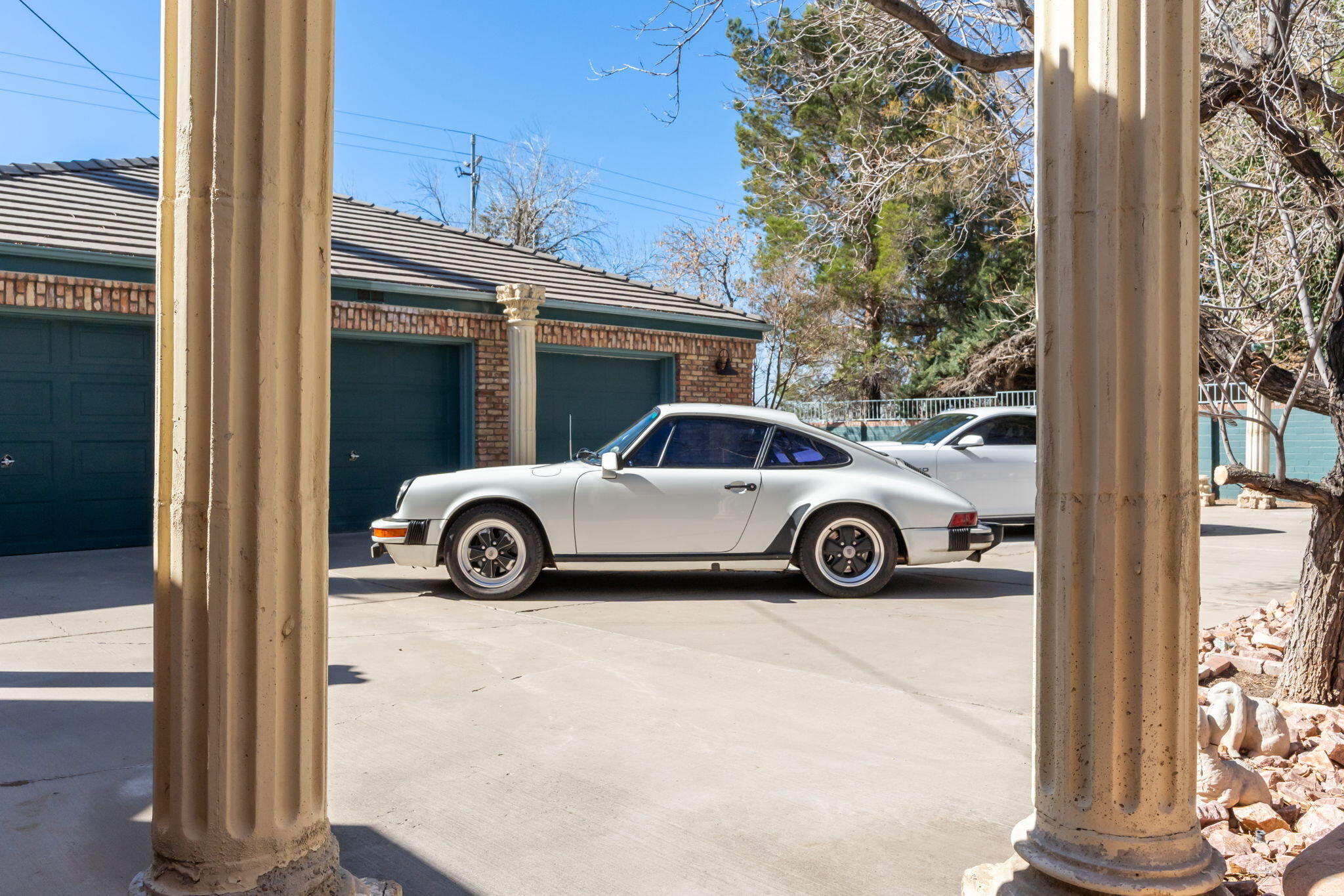 4411 Constitution Avenue NE