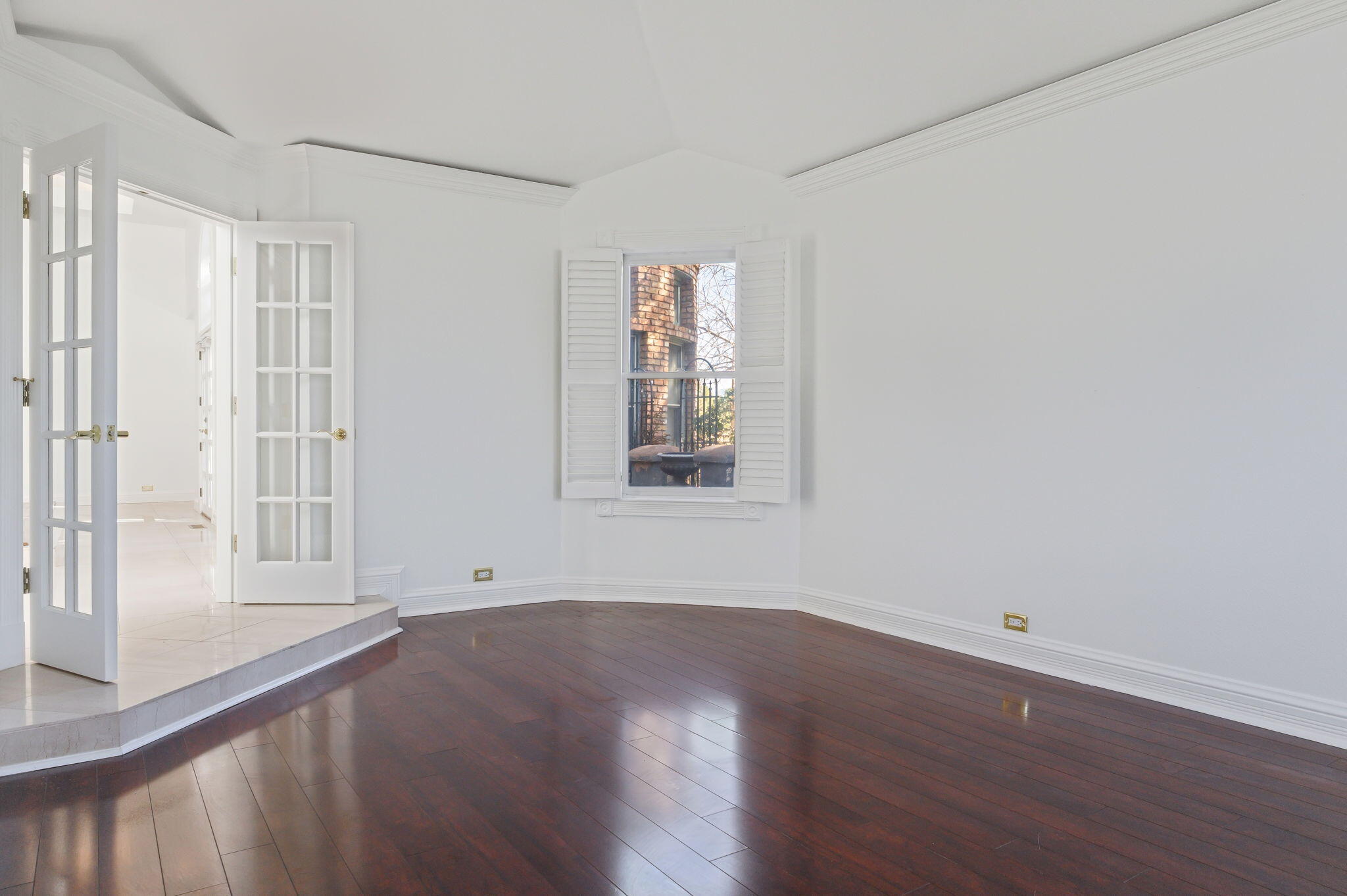 4411 Constitution Avenue NE