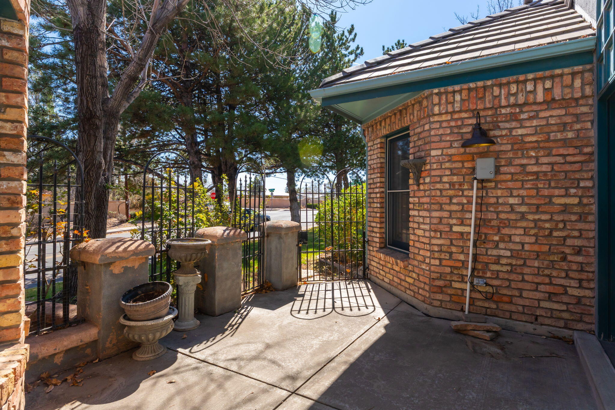 4411 Constitution Avenue NE