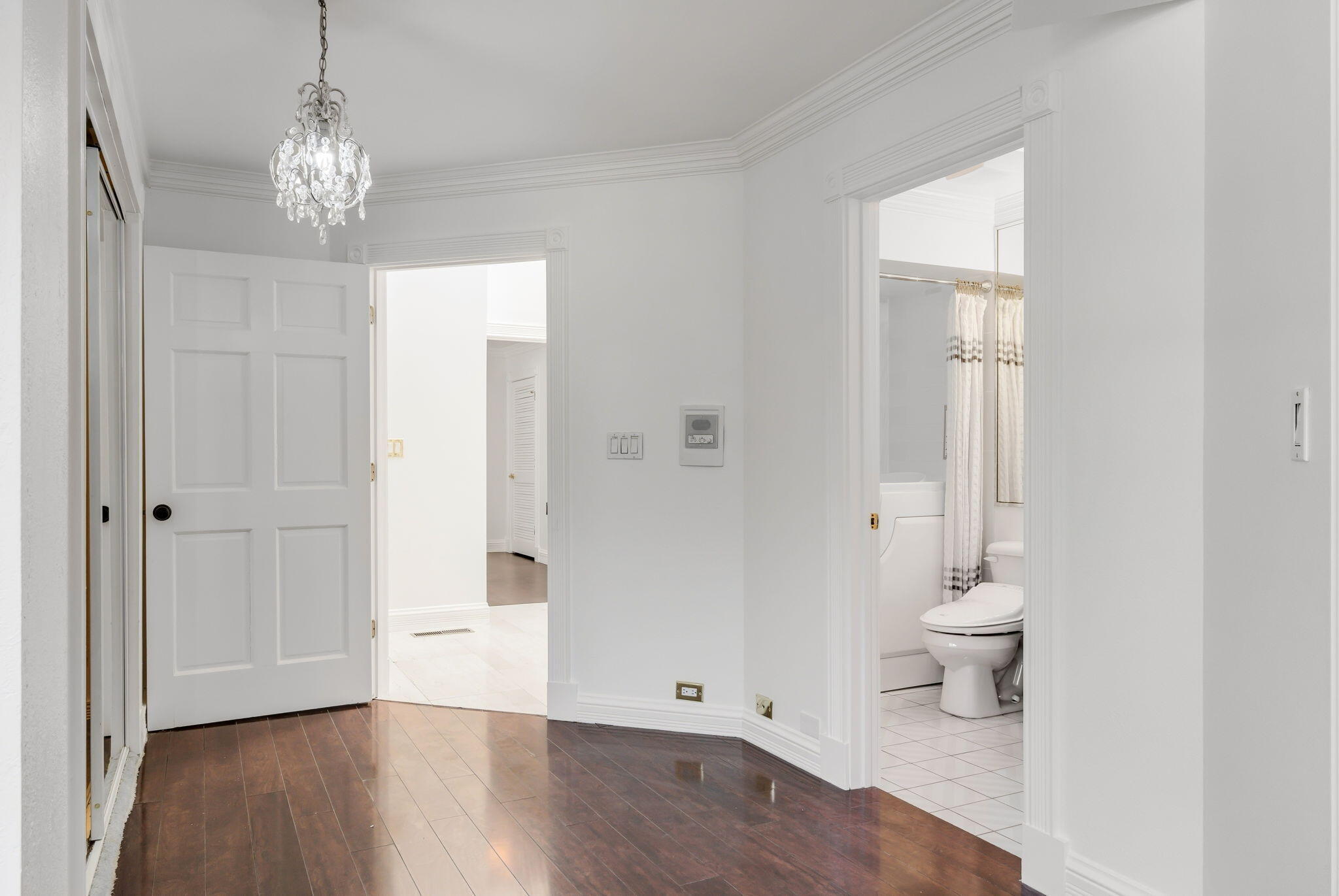 4411 Constitution Avenue NE