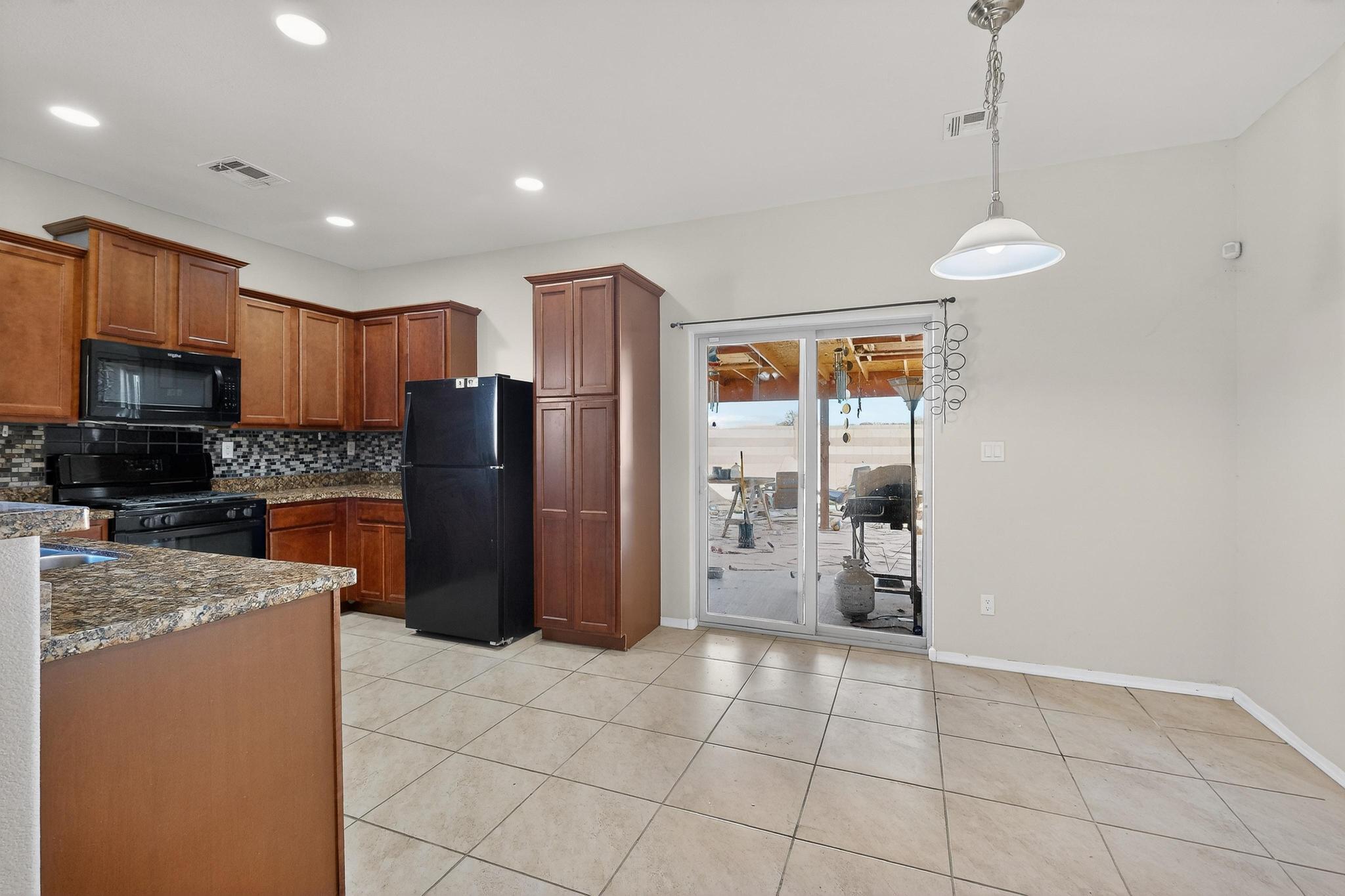 6701 Mountain Hawk Loop NE