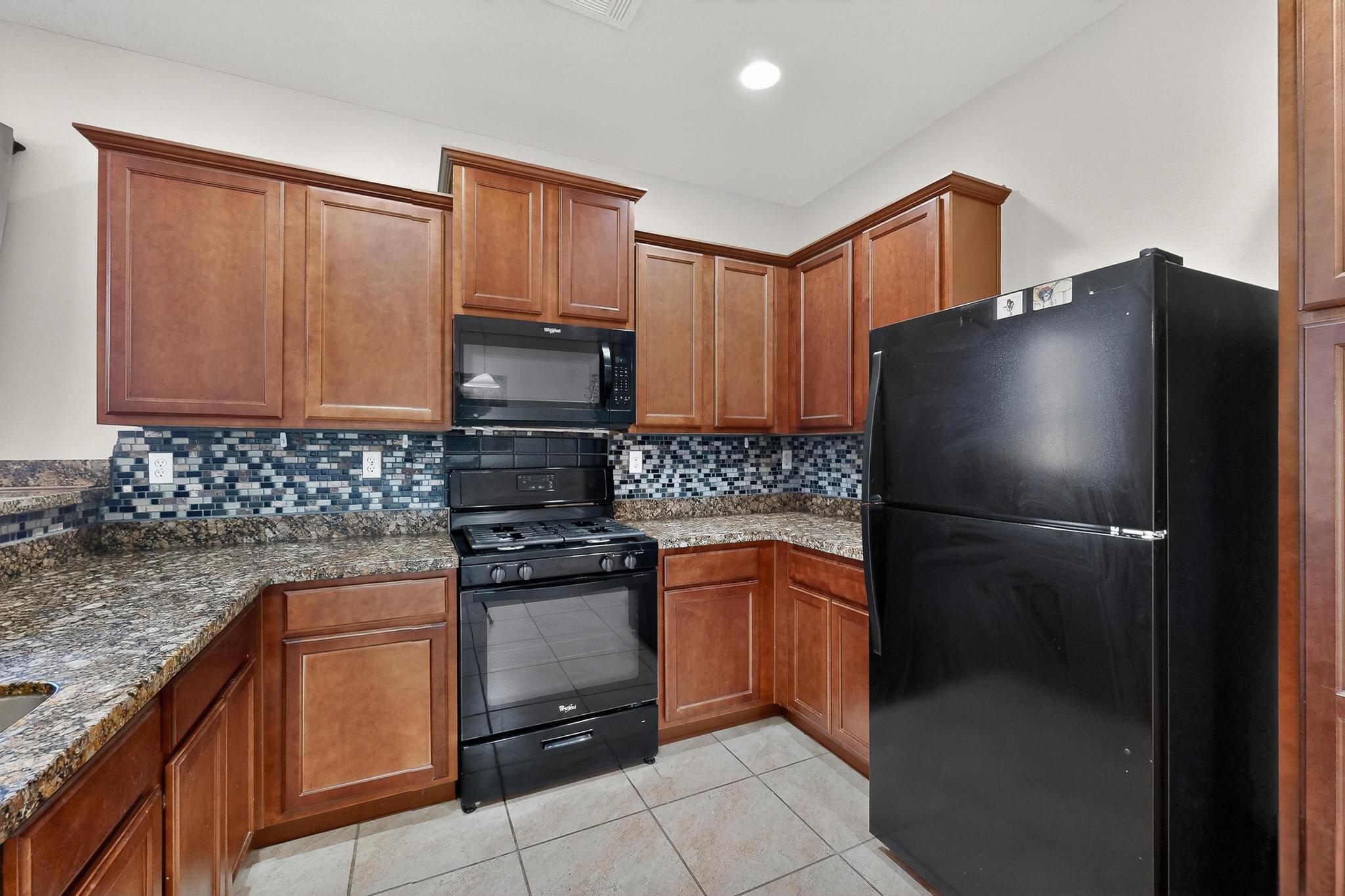 6701 Mountain Hawk Loop NE