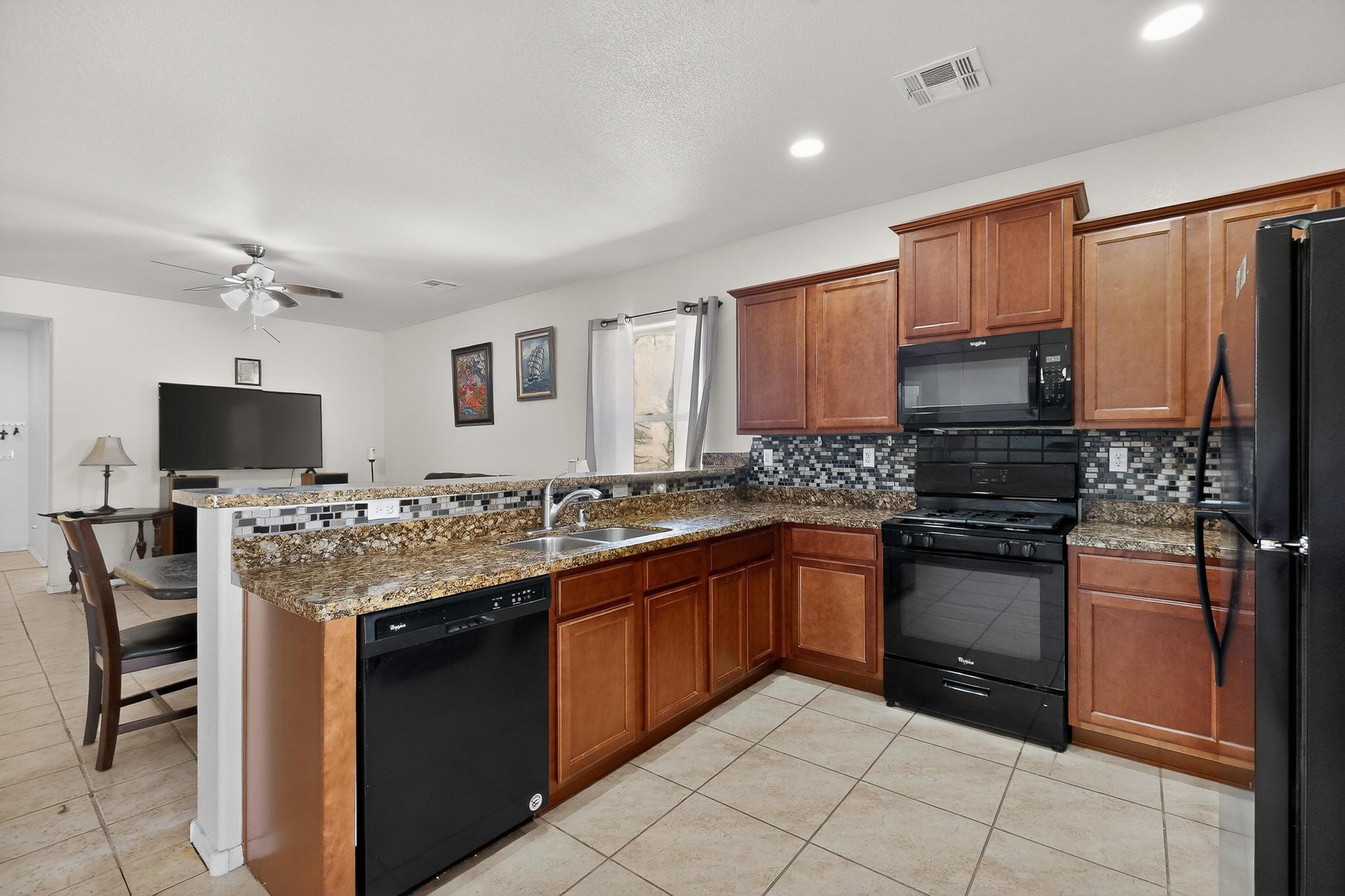 6701 Mountain Hawk Loop NE