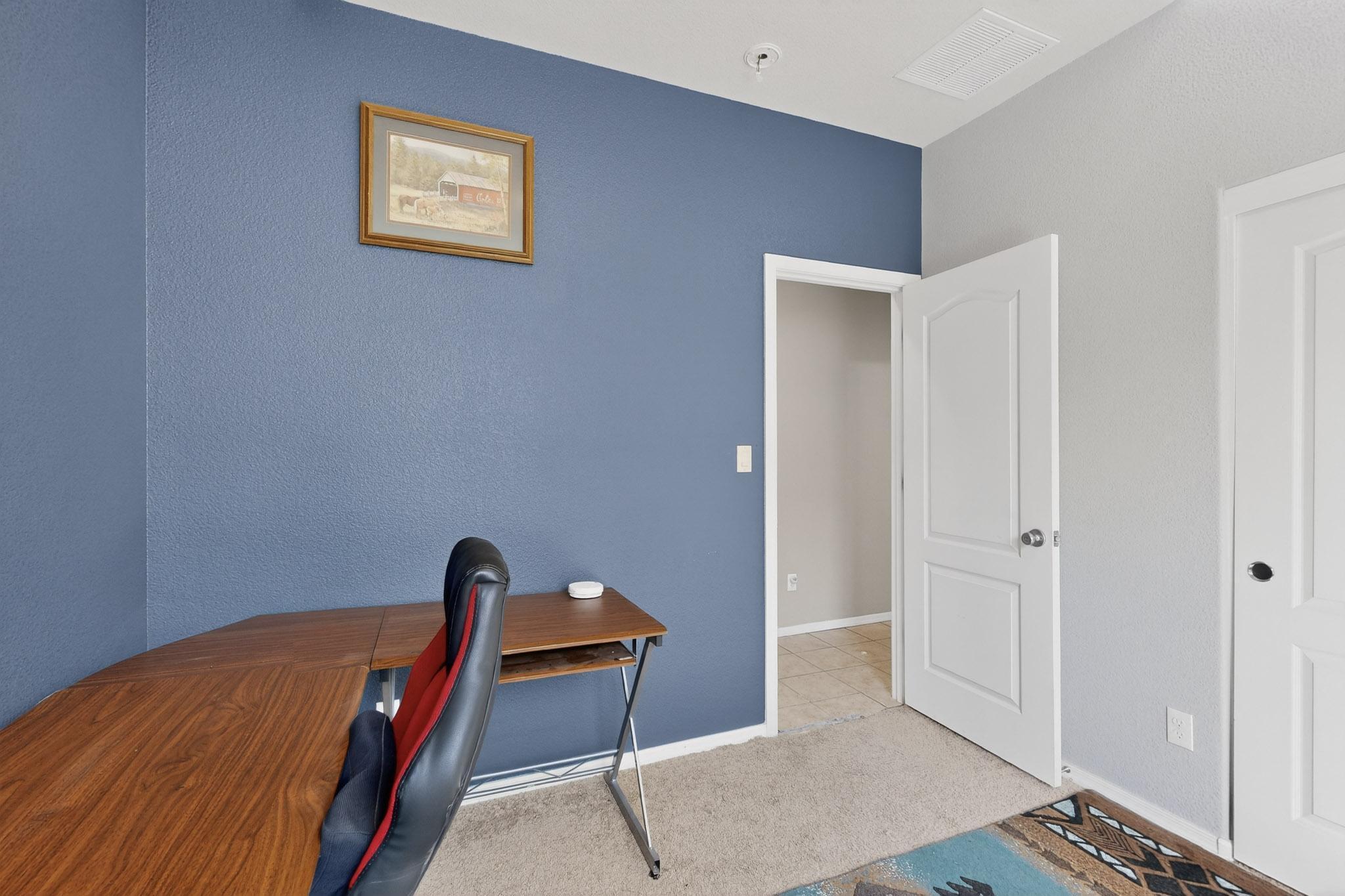 6701 Mountain Hawk Loop NE