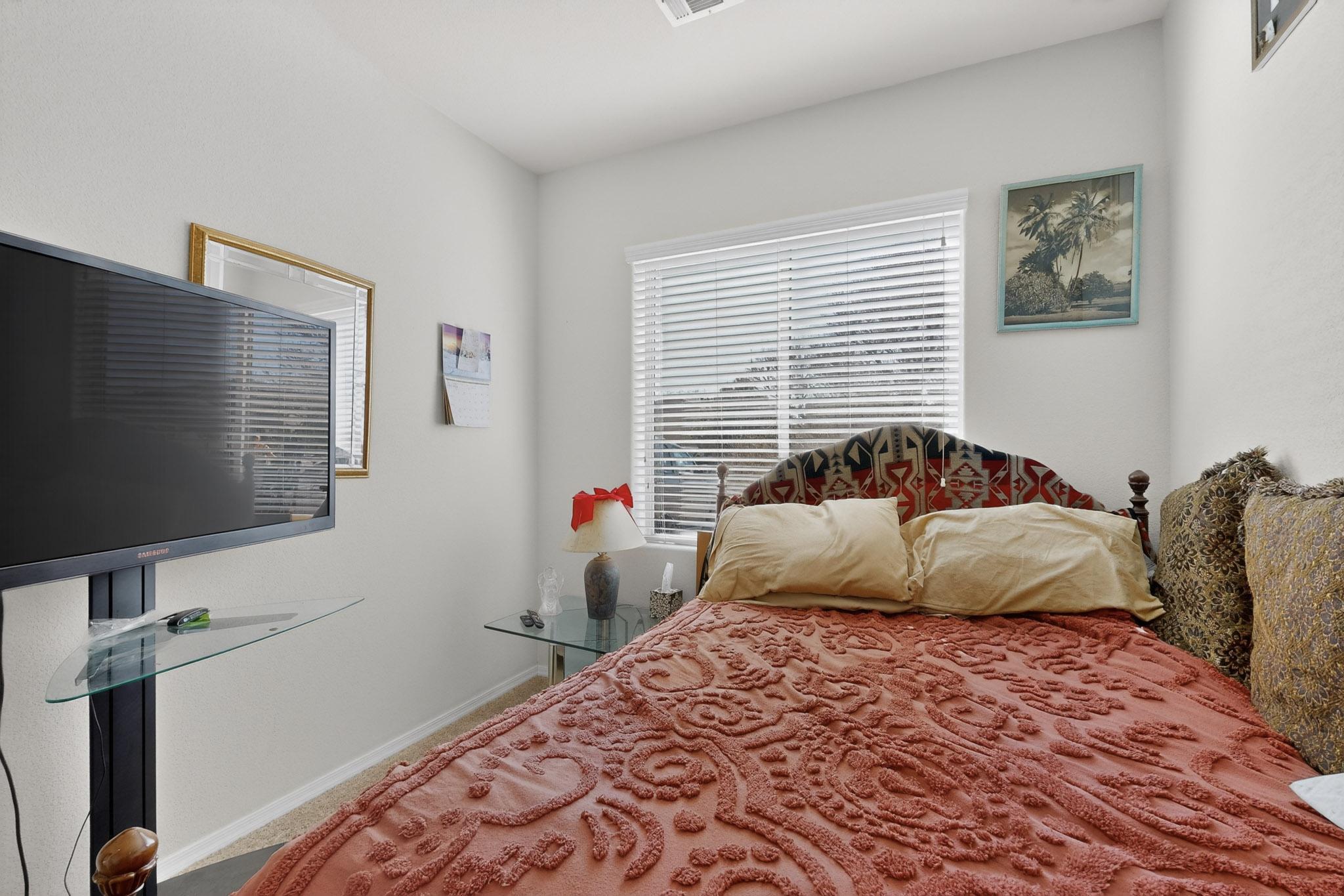 6701 Mountain Hawk Loop NE