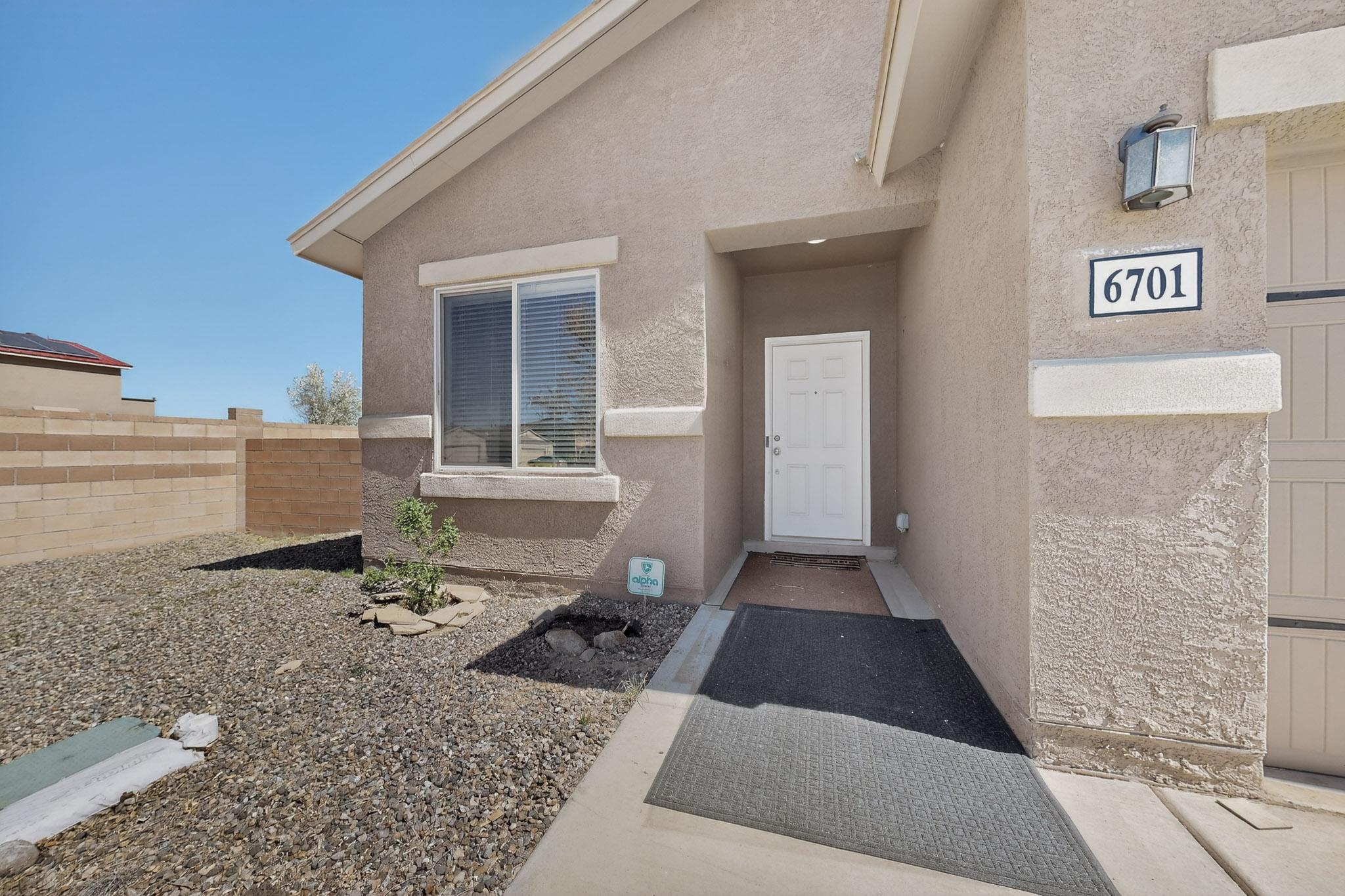 6701 Mountain Hawk Loop NE