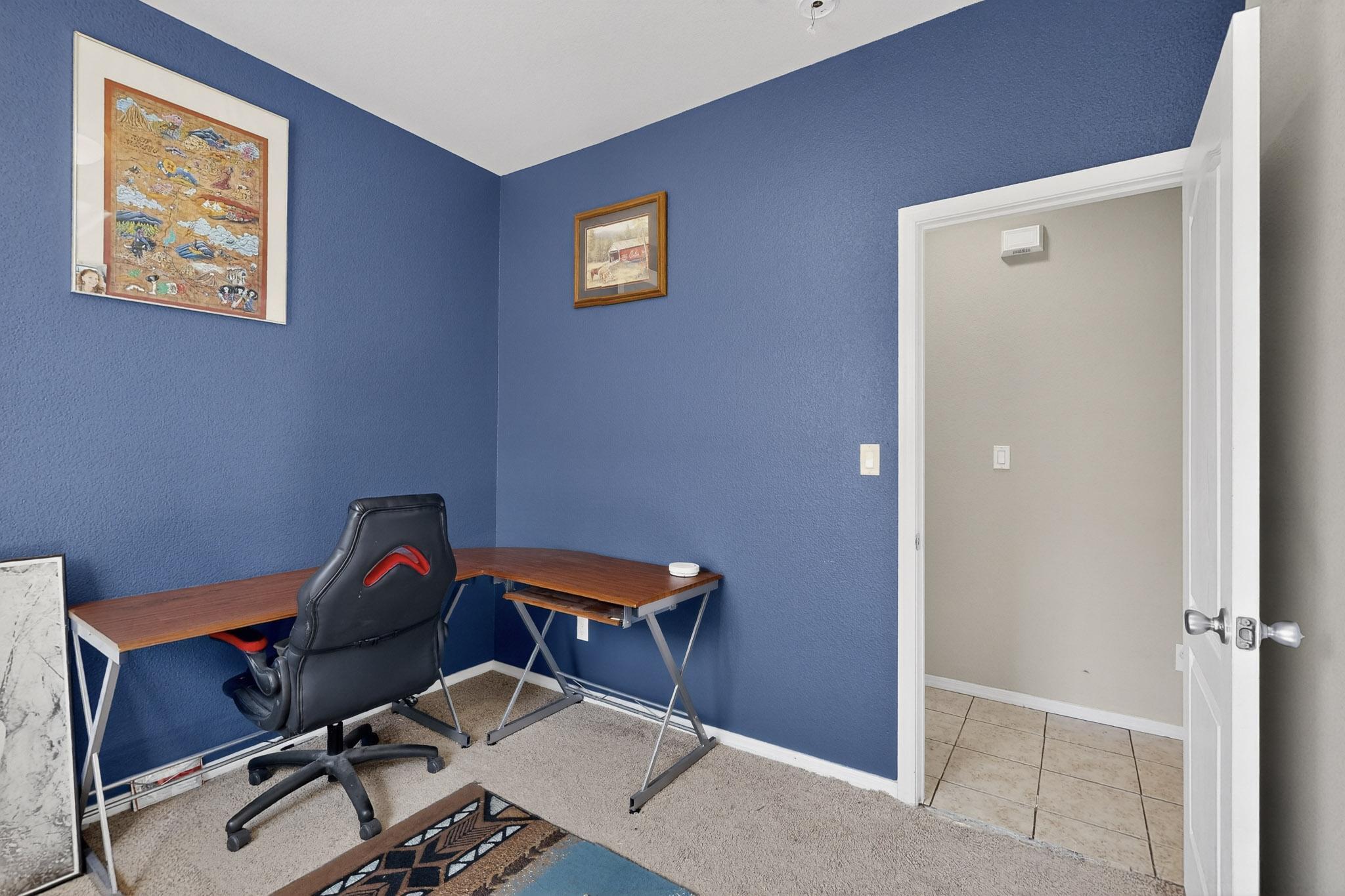 6701 Mountain Hawk Loop NE