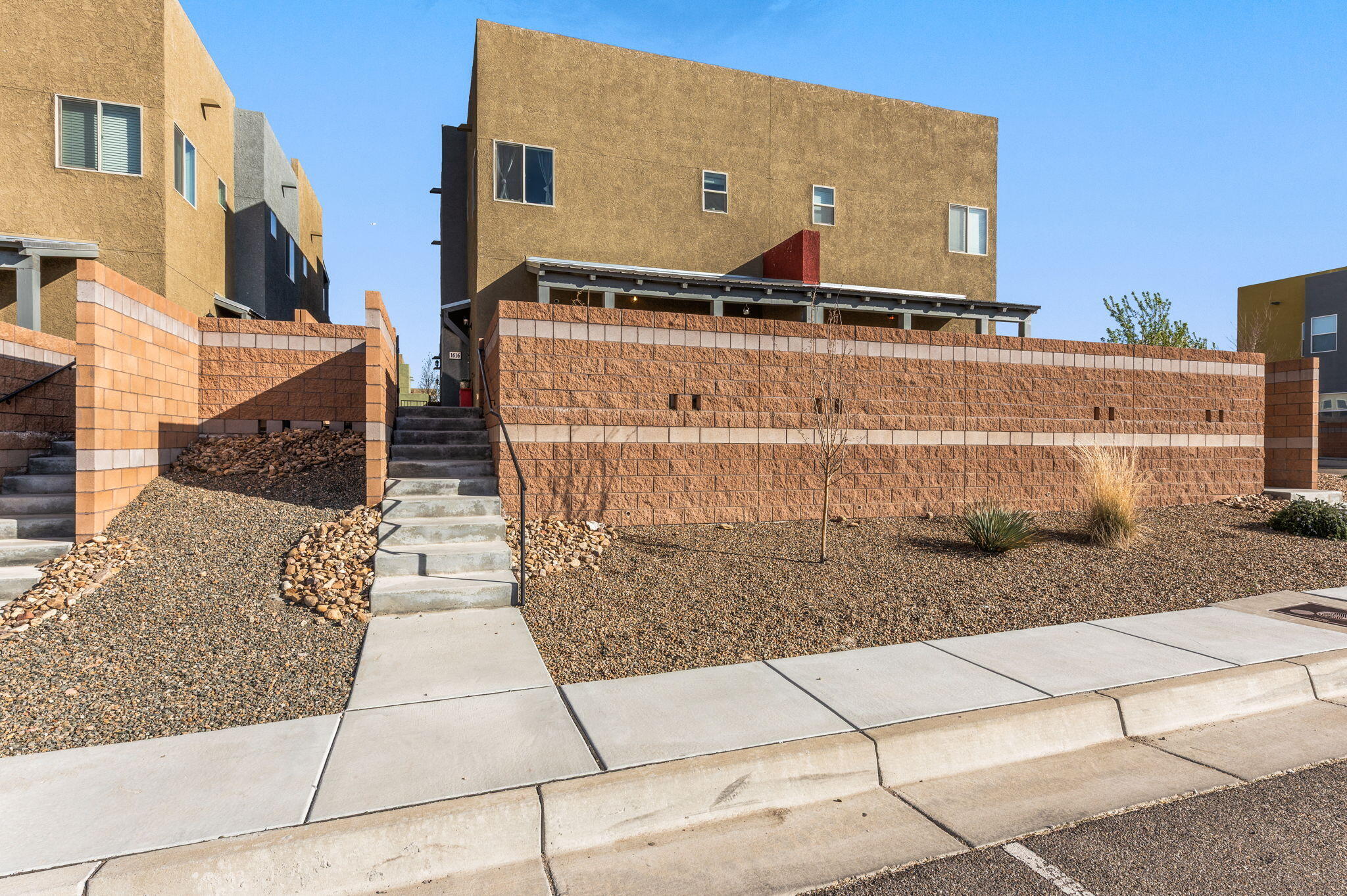 1616 Domino Drive SE