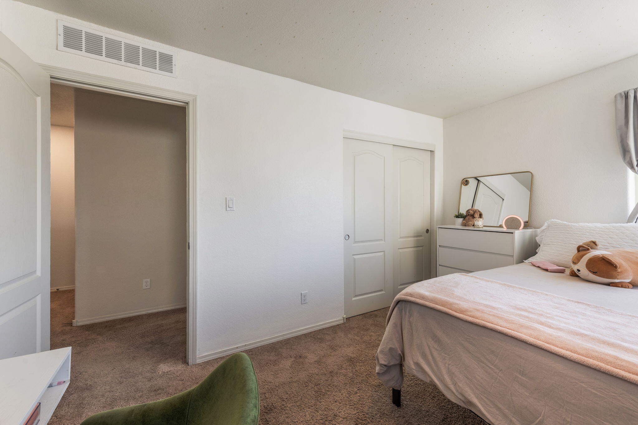 1616 Domino Drive SE