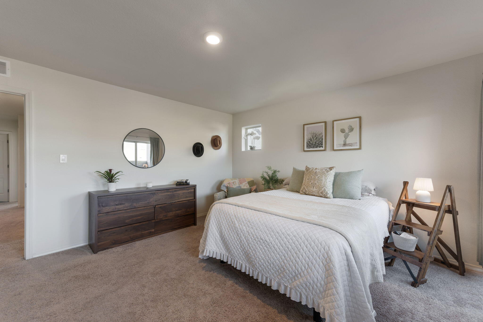 1616 Domino Drive SE